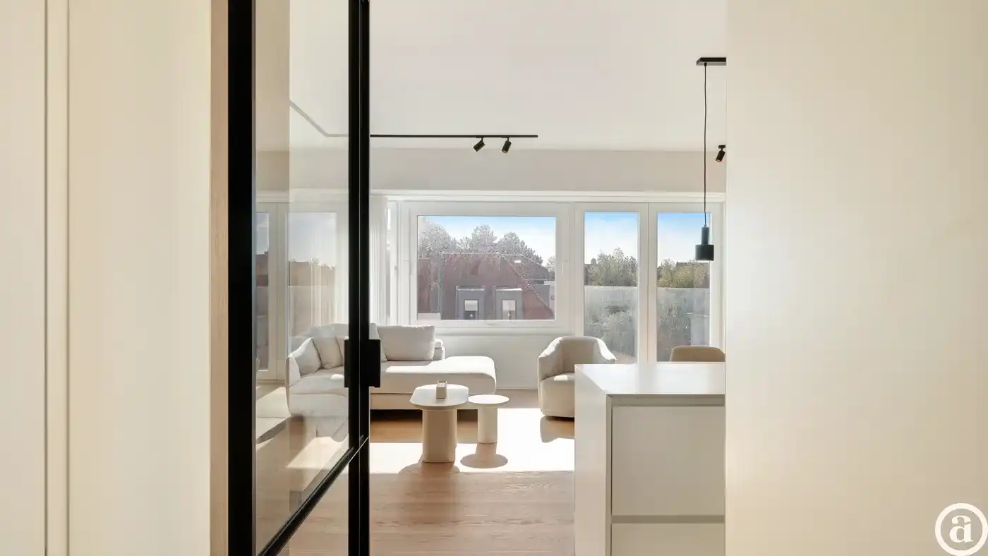 Luxueus appartement met panoramisch zicht in hartje ’t Zoute. foto {{pictureIndex}}