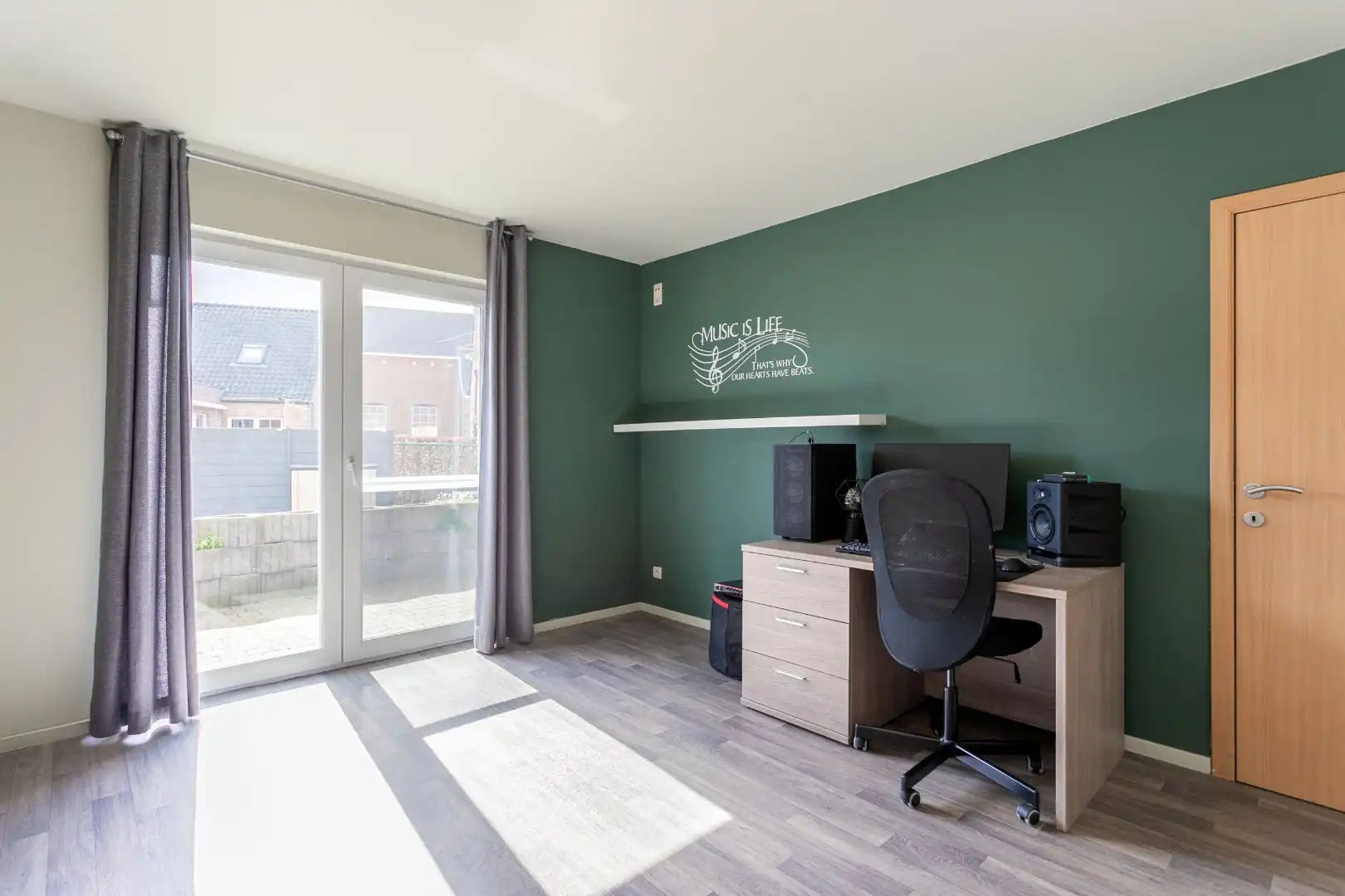 Recente woning (EPC B) met 5 slaapkamers en tuin te Vollezele foto 8