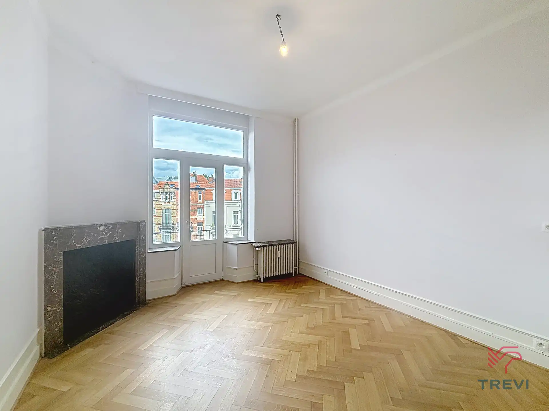 Mooi appartement met 2 slaapkamers + 2 kelders + garagebox  foto 7