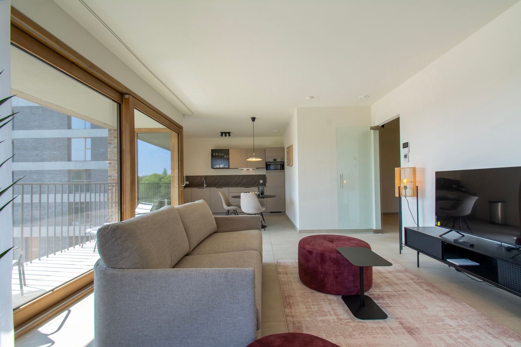 Gemeubeld en comfortabel 1slpk appt. met terras foto 4