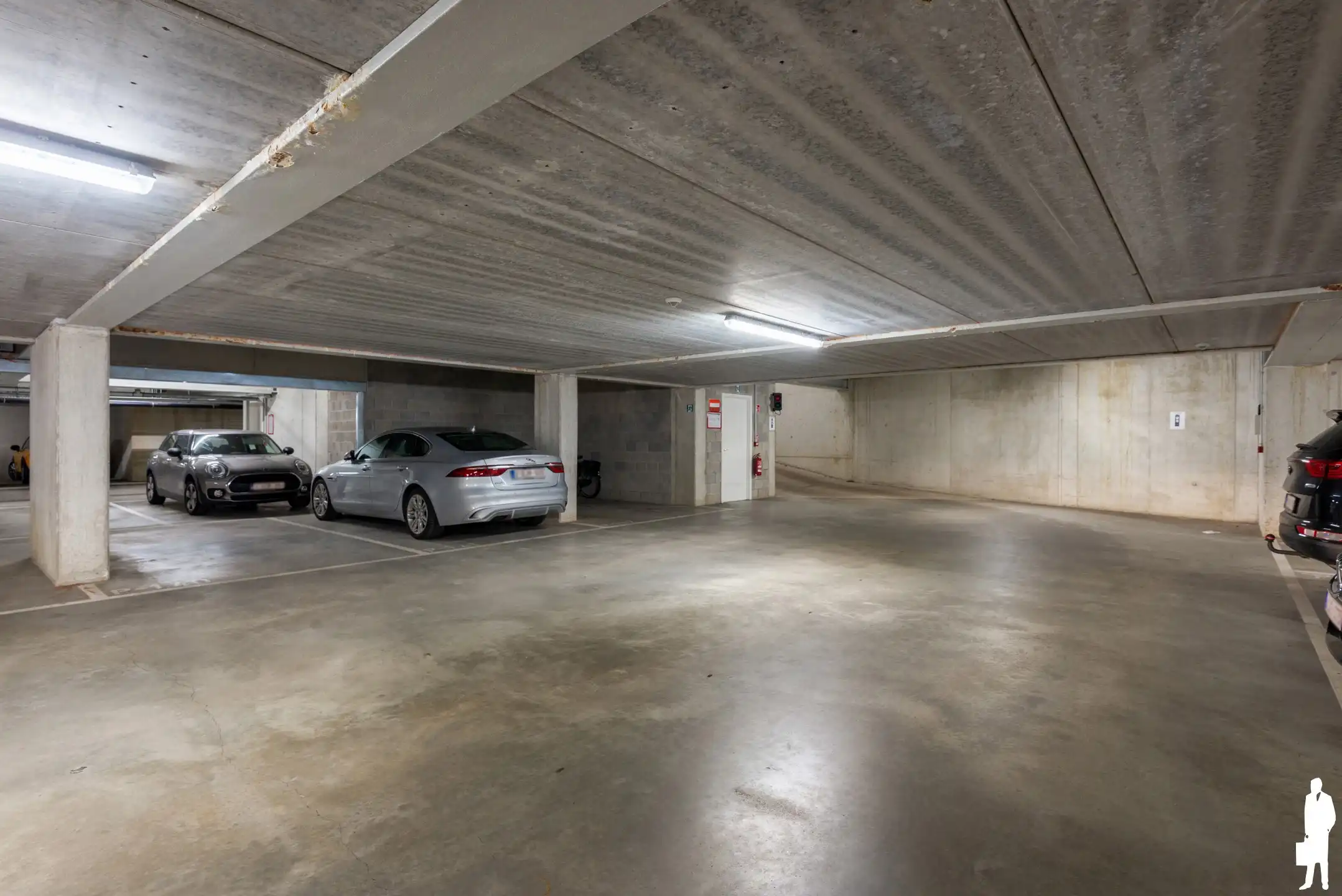 Ruime penthouse te Deurne-Zuid foto 28