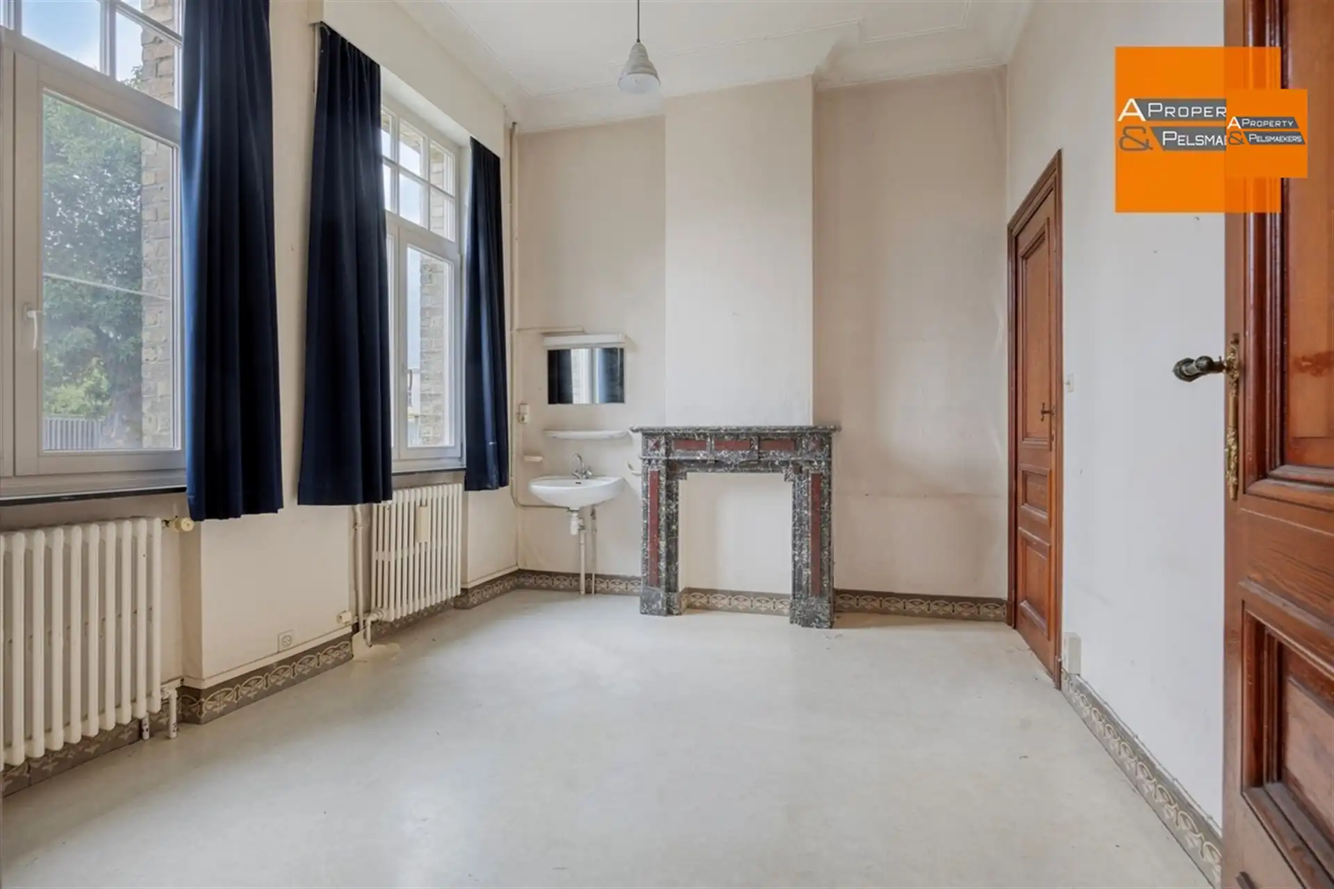 Ruim herenhuis met behoud van veel authentieke elementen  foto 16