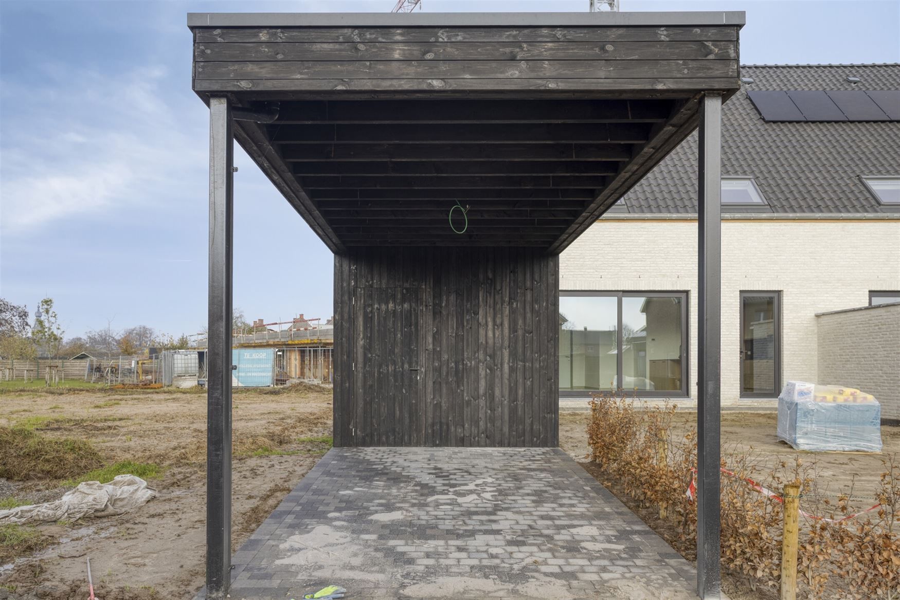 Ruime nieuwbouwwoning foto 18