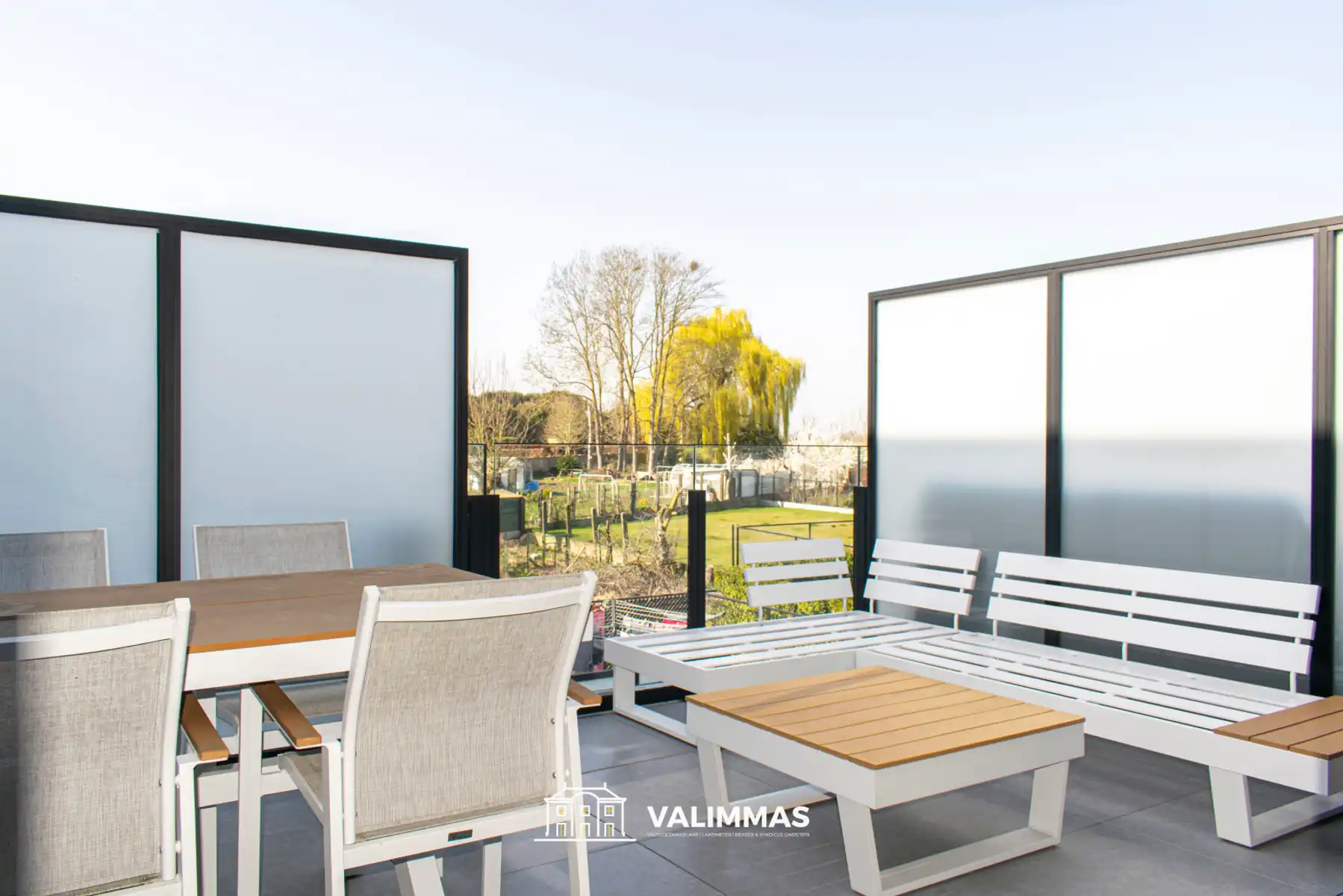 Instapklaar appartement met ruim terras, garagebox & berging foto 5