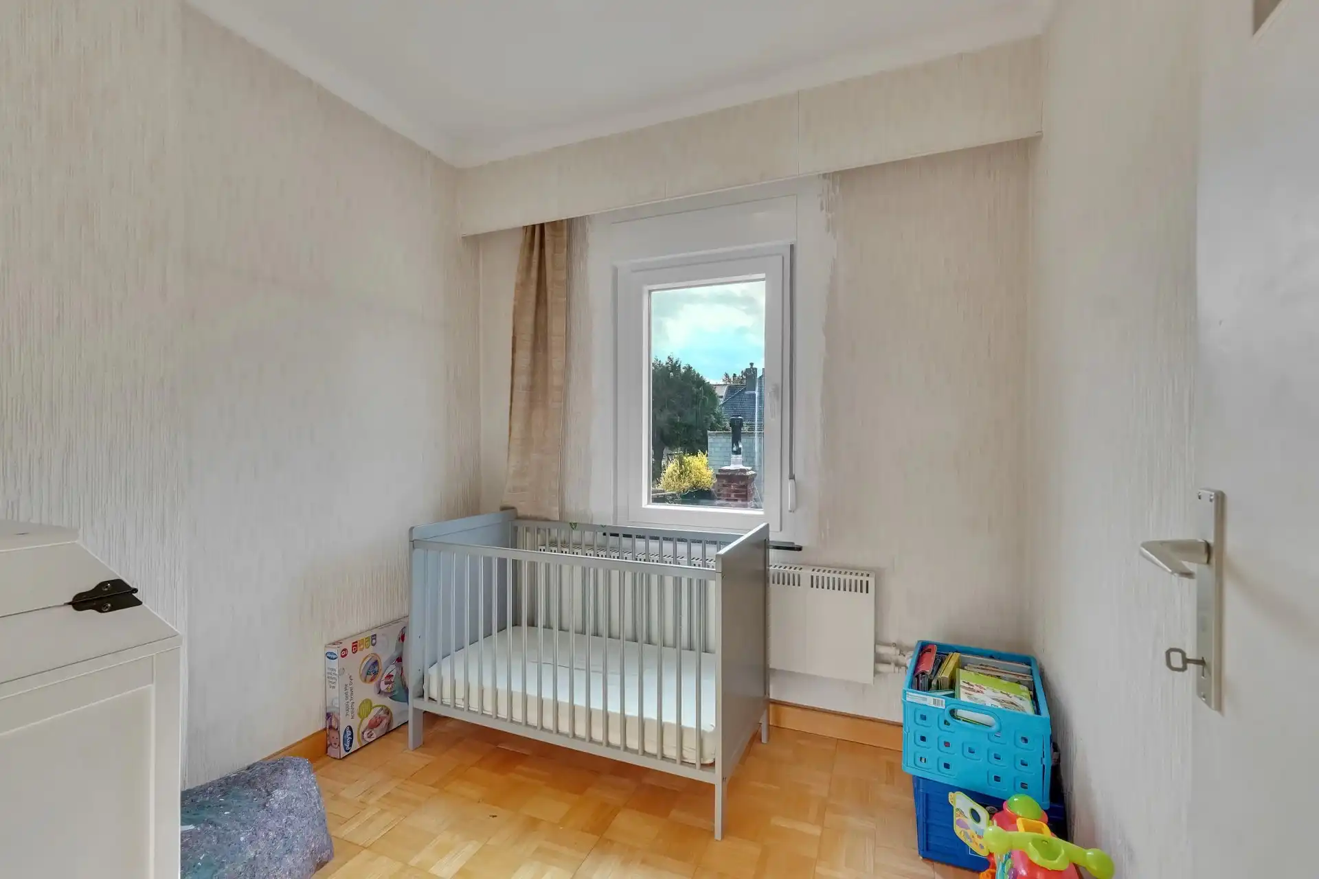 Ruime woning in rustige woonwijk foto 15