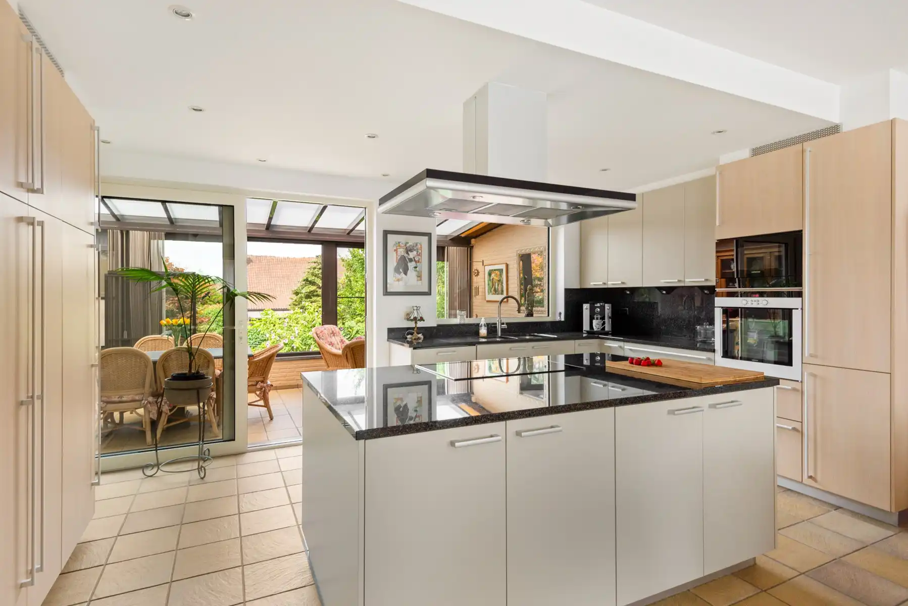 Ruime woning op toplocatie foto 12