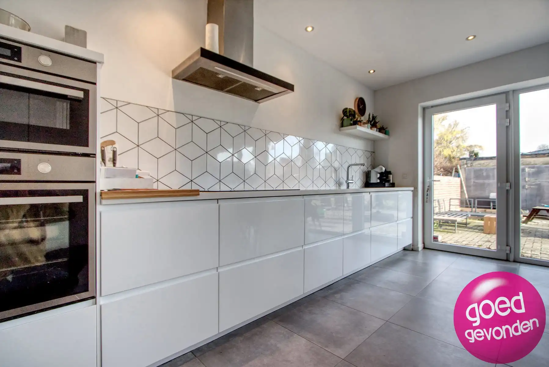 WONING - GERENOVEERD - 4 SLK - TERRAS - TUIN - PARKING foto 10