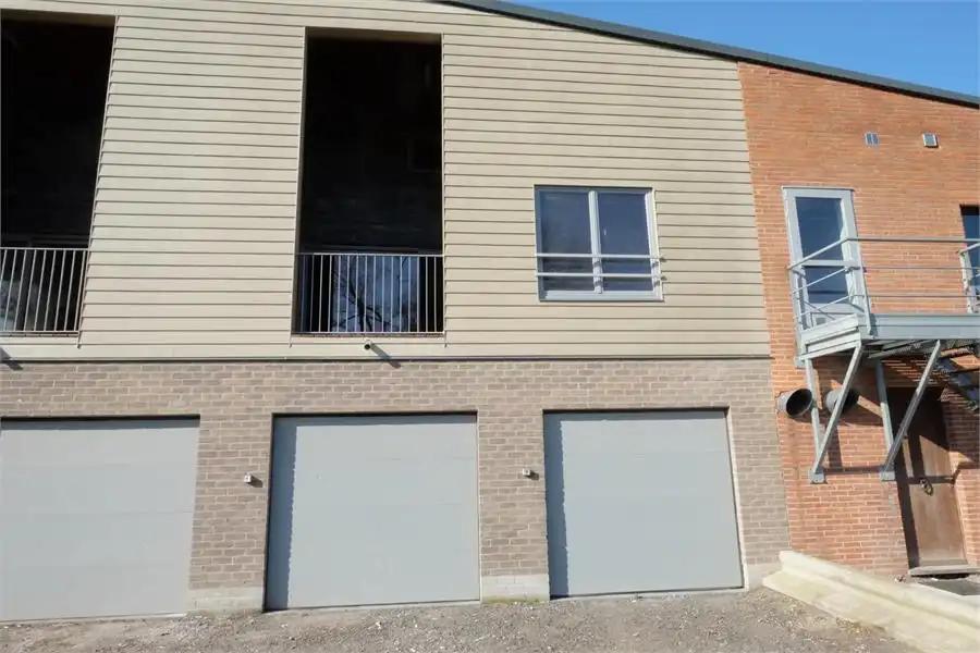 Ruim en landelijk gelegen duplex-appartement met 3 slaapkamers en overdekt terras foto {{pictureIndex}}