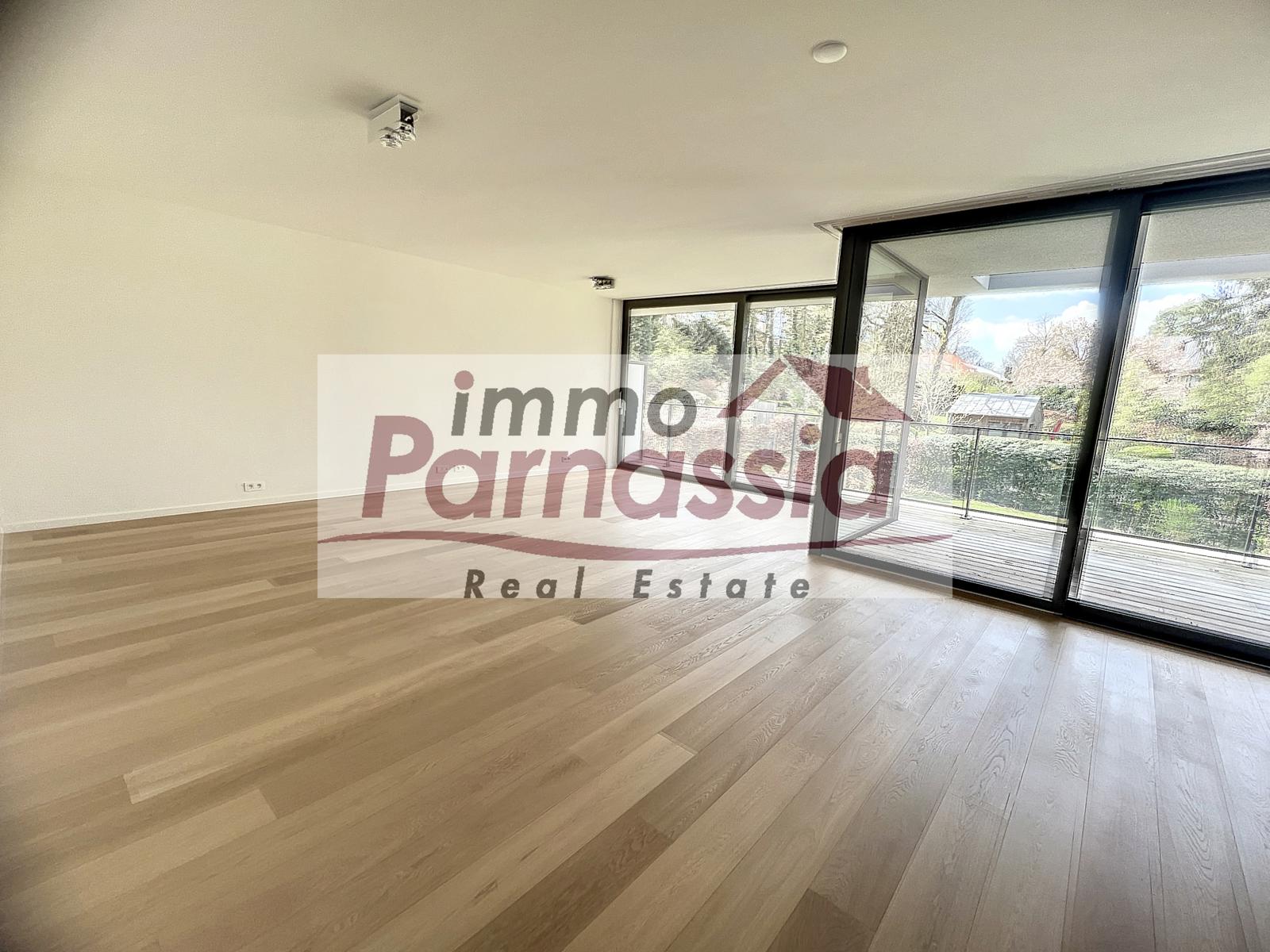 Prachtig en standingvol appartement, residentieel gelegen foto {{pictureIndex}}