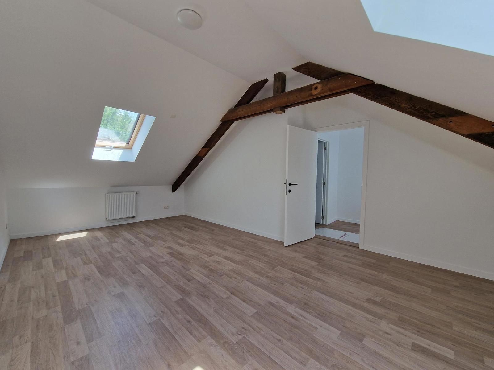 Gerenoveerde woning 3 slpks 2 badks te Landen foto 23