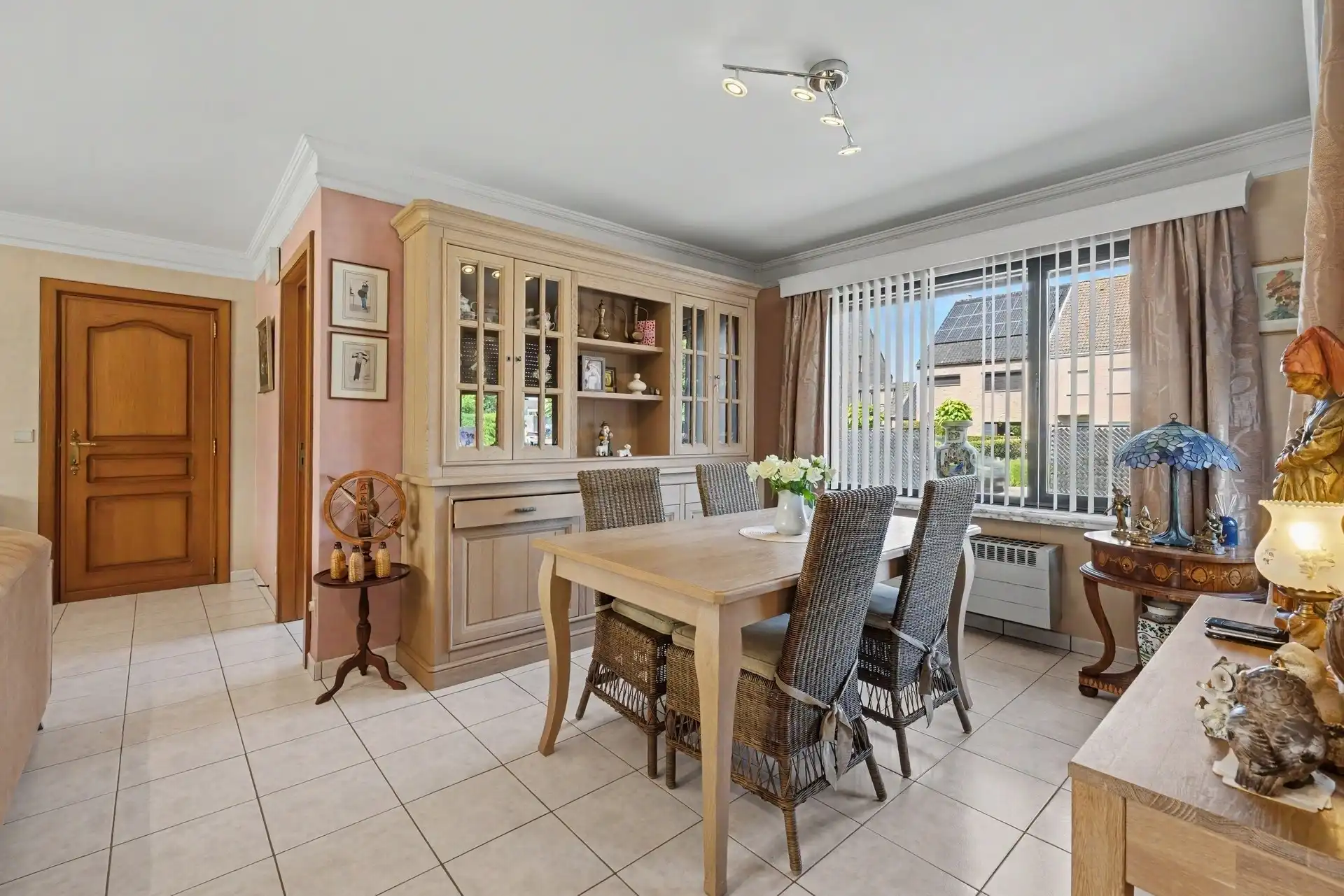 Ruime laagbouwwoning op een mooi perceel van 1.373m² foto 6