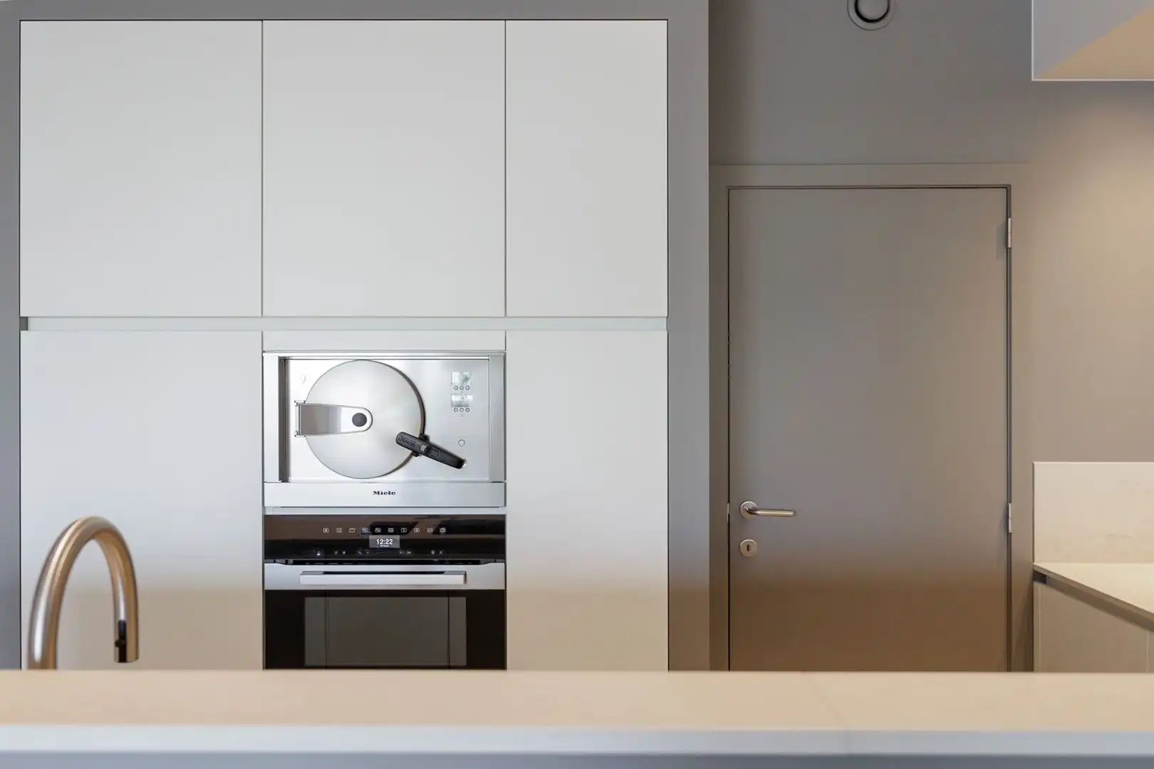 Appartement met prachtig uitzicht op Bonapartedok en MAS. foto 7