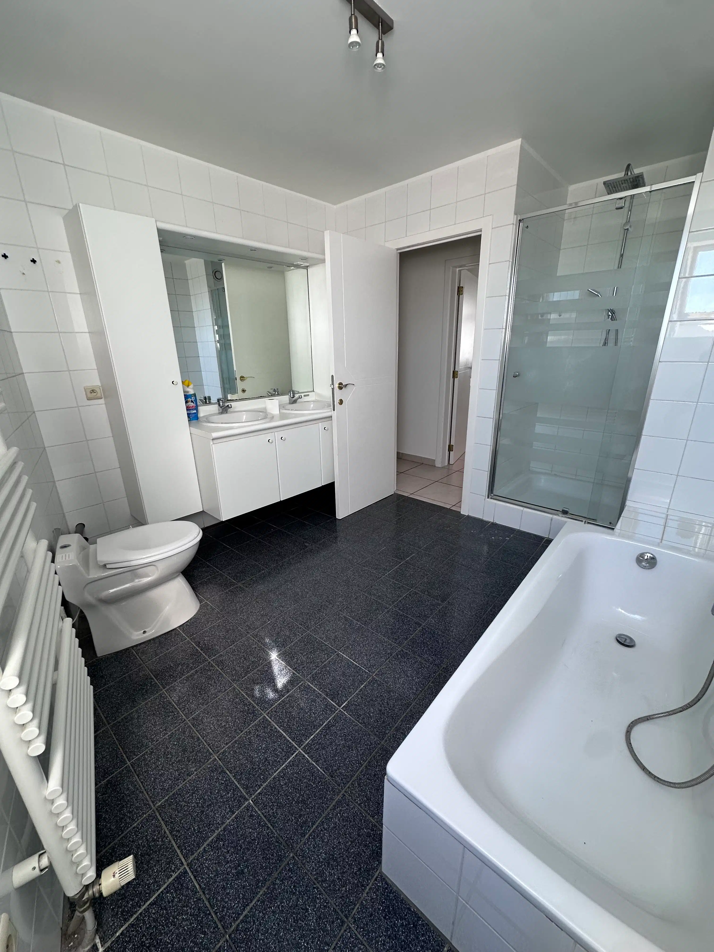 Wonen in het hart van Kortrijk met zicht op het water foto 6