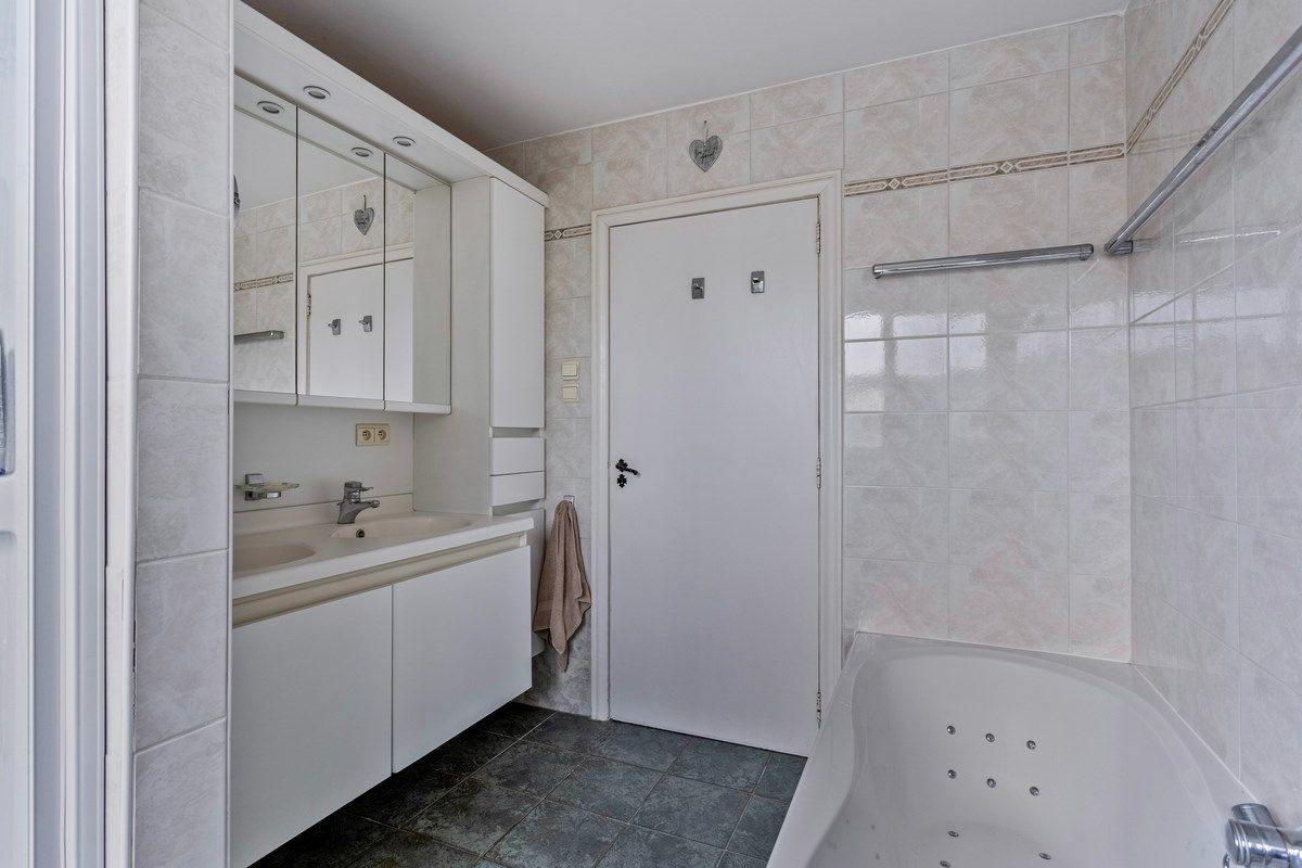 Charmante woning met 4 slpk in Beerse foto 15