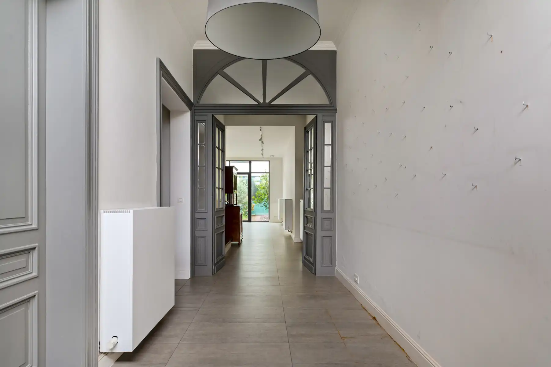 Karaktervolle herenwoning met tuin, koetshuis en veel ruimte foto 3