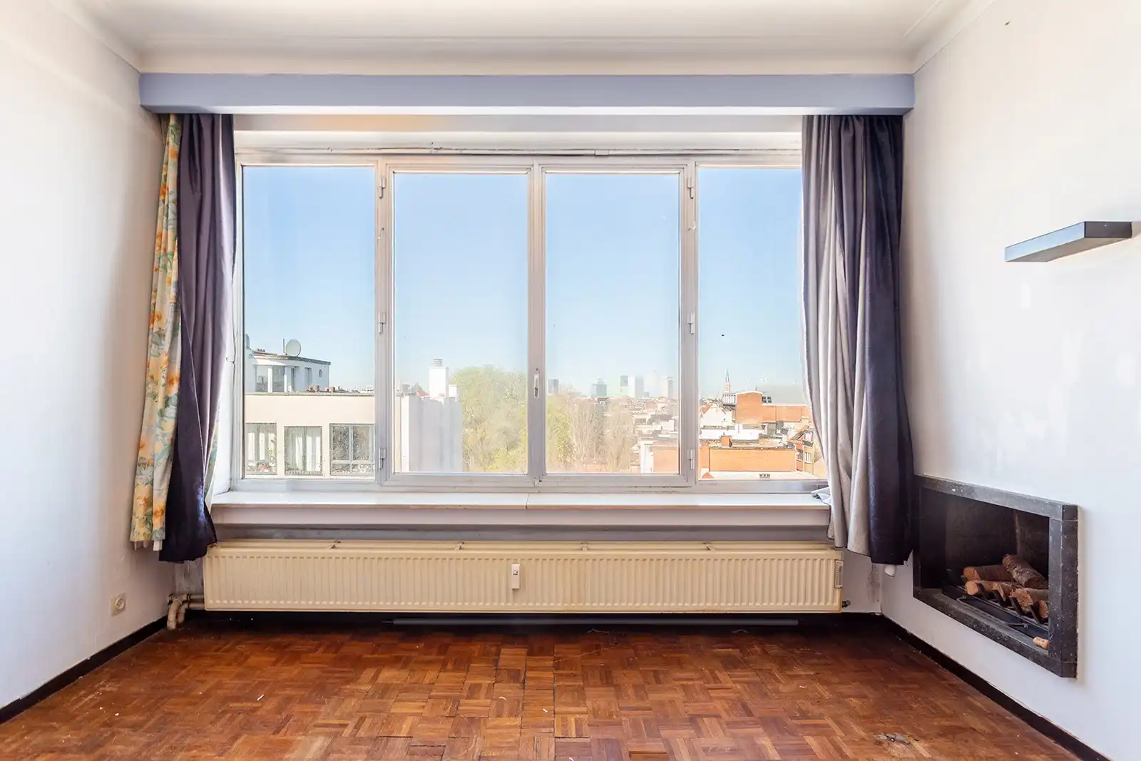 Ruim en licht appartement met 2 slaapkamers foto 4