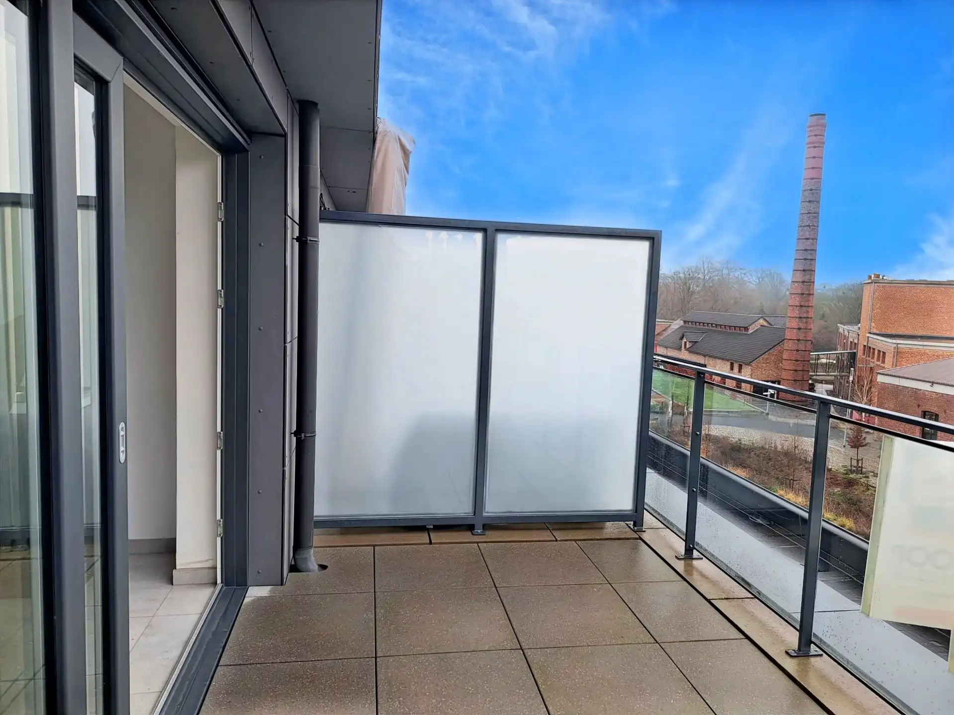 RUIM DUPLEXAPPARTEMENT/PETNHOUSE VAN 192 M² MET 3 SLPK'S IN BORGLOON foto 3