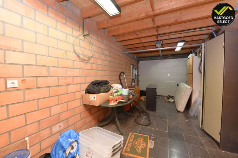 Vastgoed Select: Ruime woning met loods en weide totaal 2624 m² in Sint-Laureins foto 15