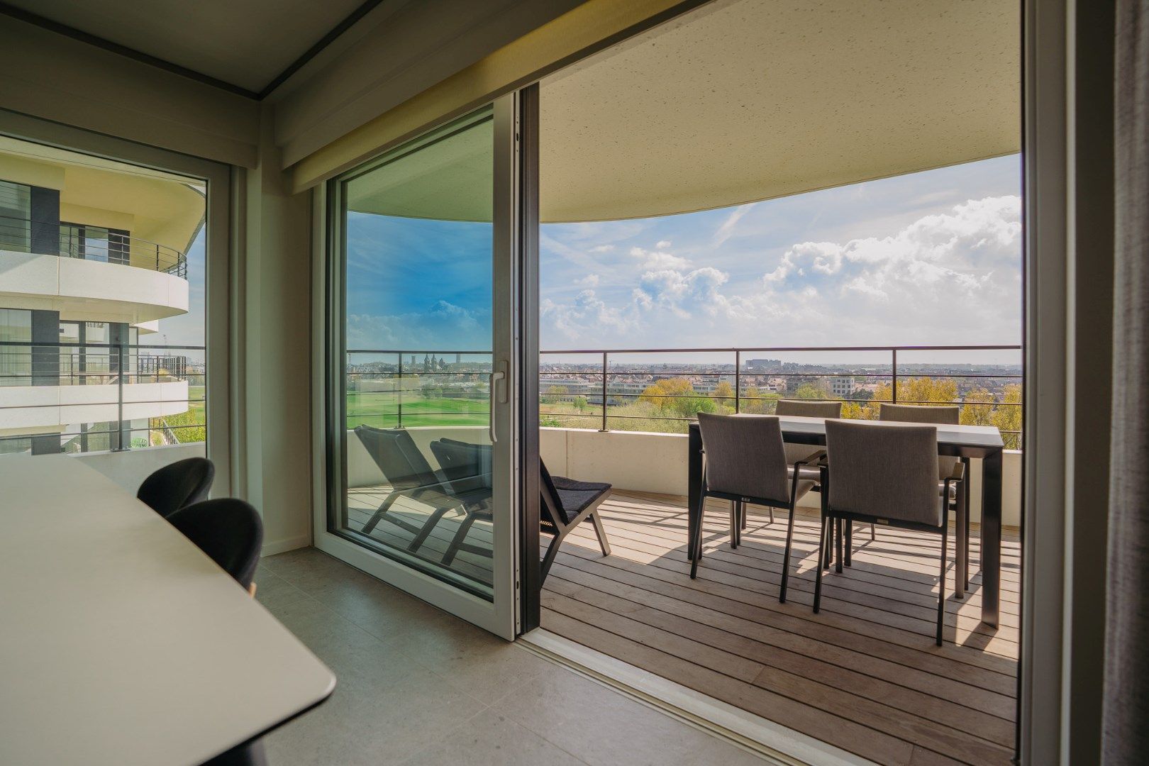 HIGH END 3 SLPK APP - TERRAS - ZICHT OP GOLF foto 5