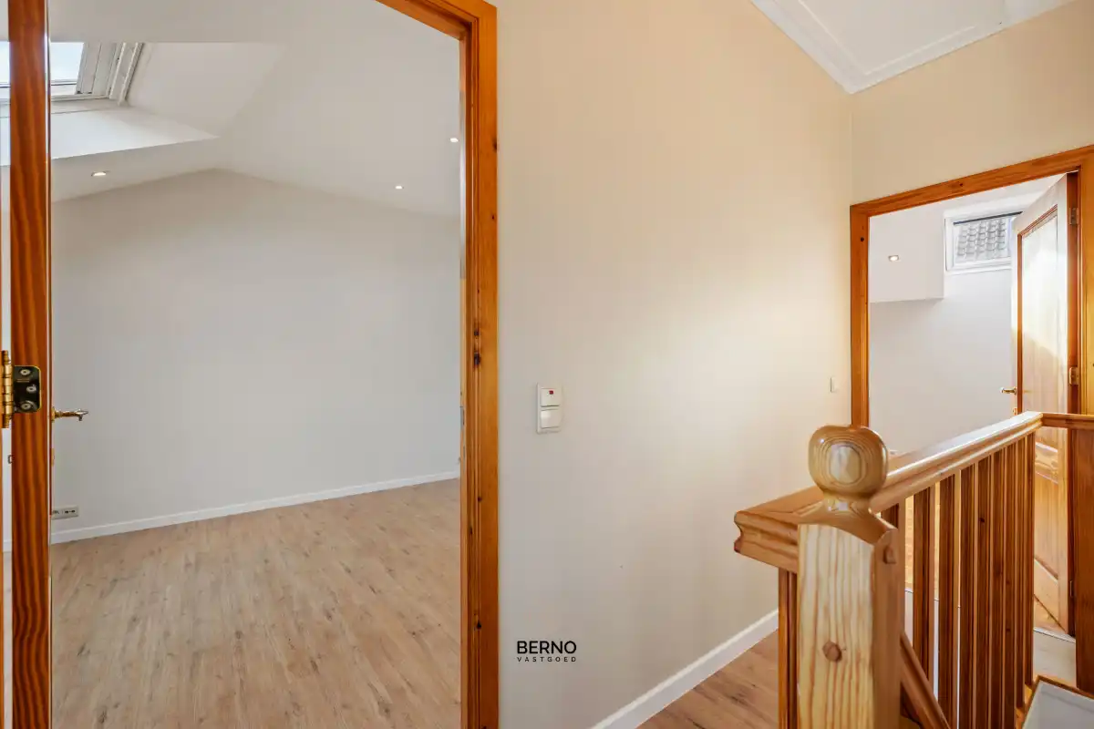 Charmante rijwoning dorpskern Denderbelle. foto 11