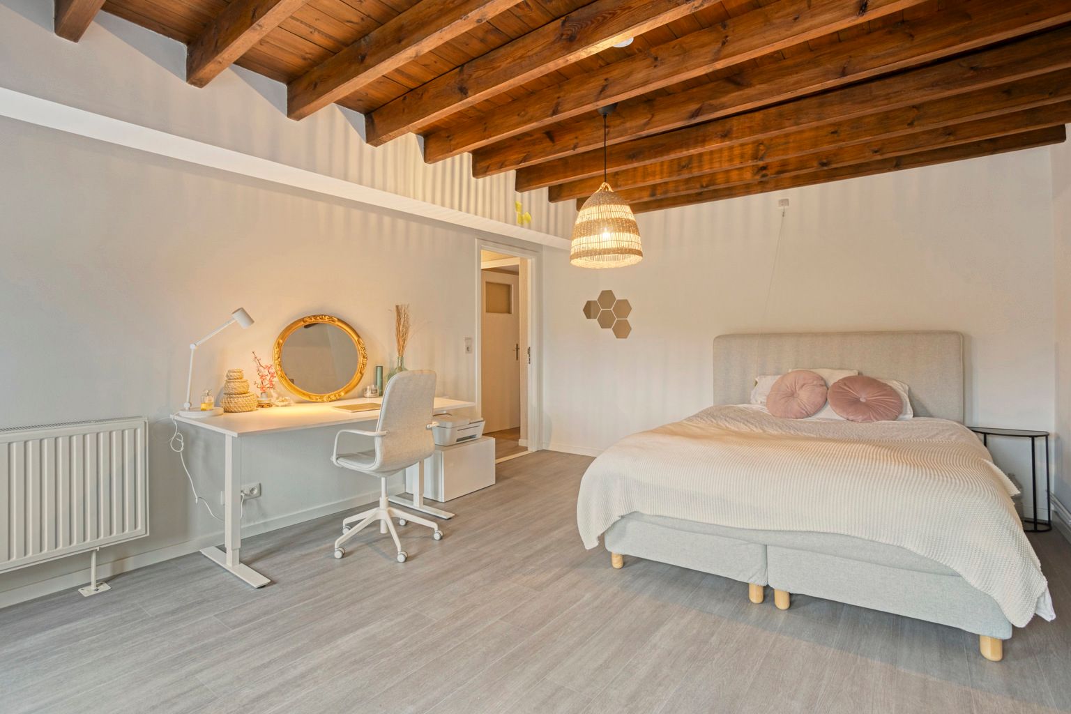 KARAKTERVOLLE DUBBELWOONST IN EEN DOODLOPENDE STRAAT foto 17