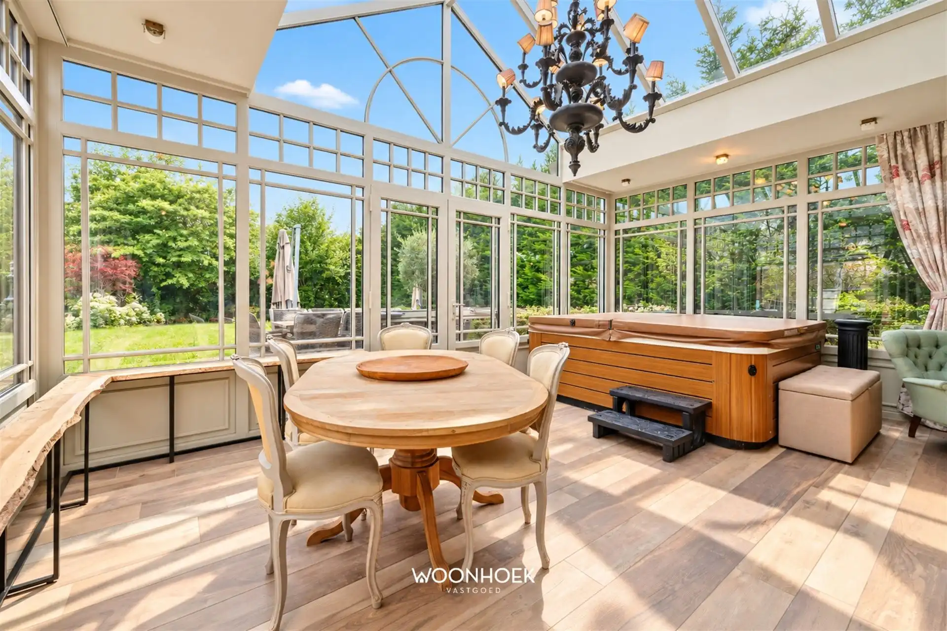 Landelijk gelegen luxueus ingerichte villa op 3.763m² foto 6
