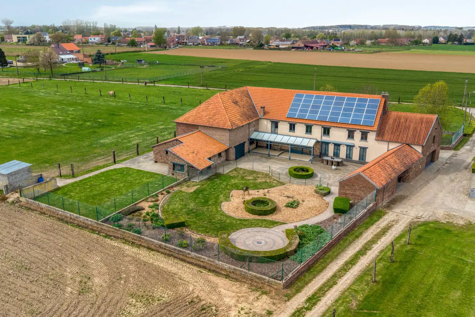 MOOIE WOONHOEVE MET WEILAND IN TIENEN foto 2