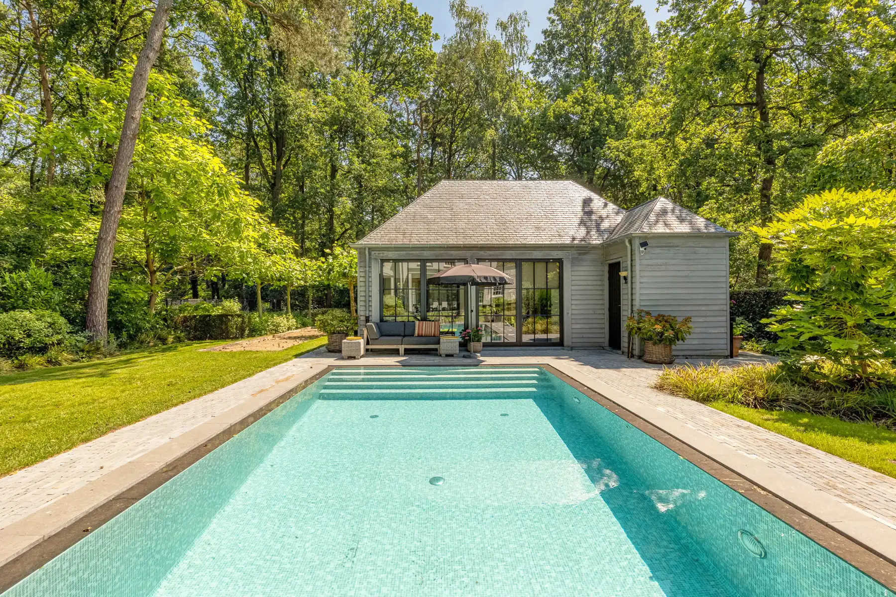 Tijdloze villa op ca. 1788 m² voor het centrum van Schilde foto 25