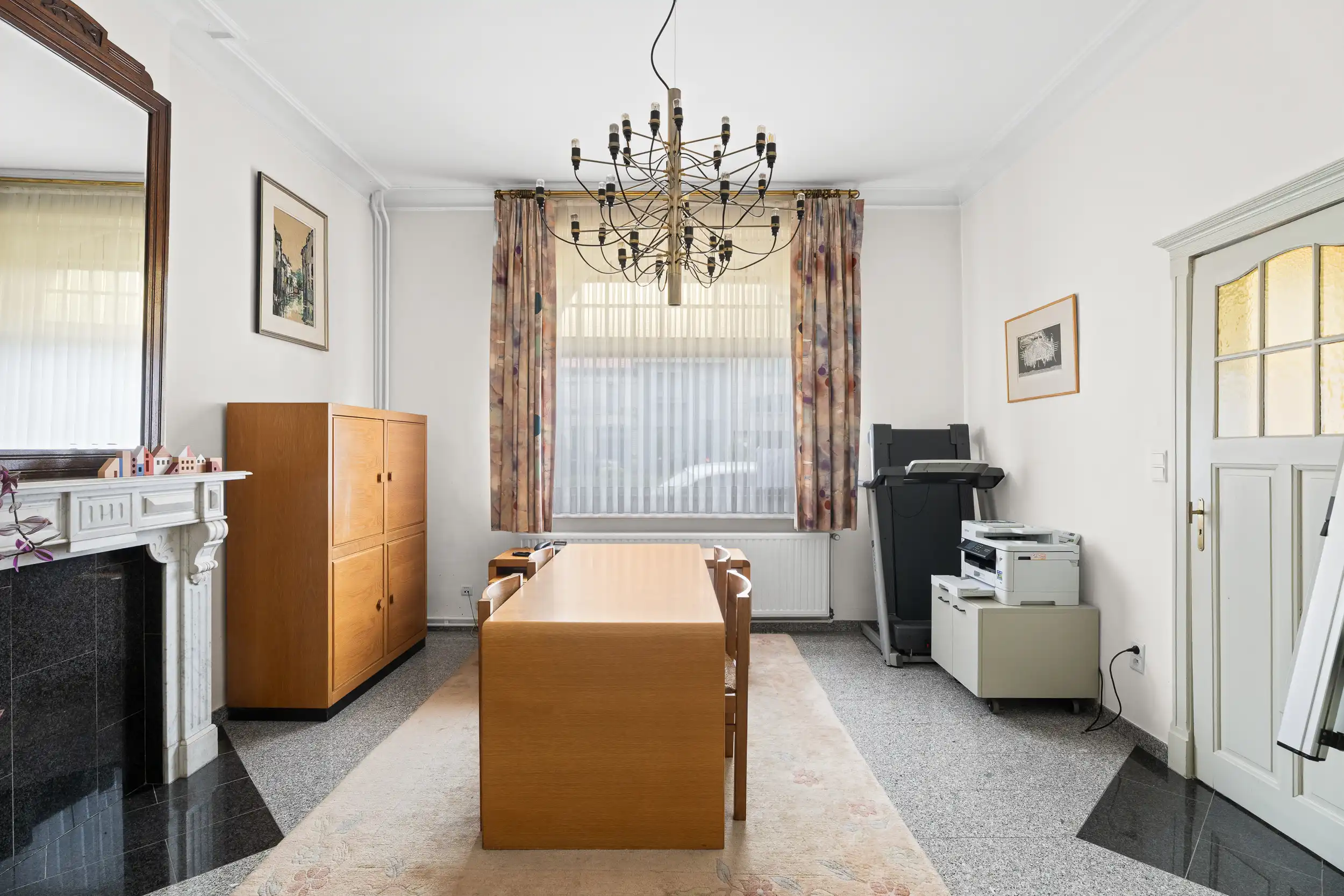 Karaktervol herenhuis (4 slpk) met diepe tuin te Wetteren foto 8