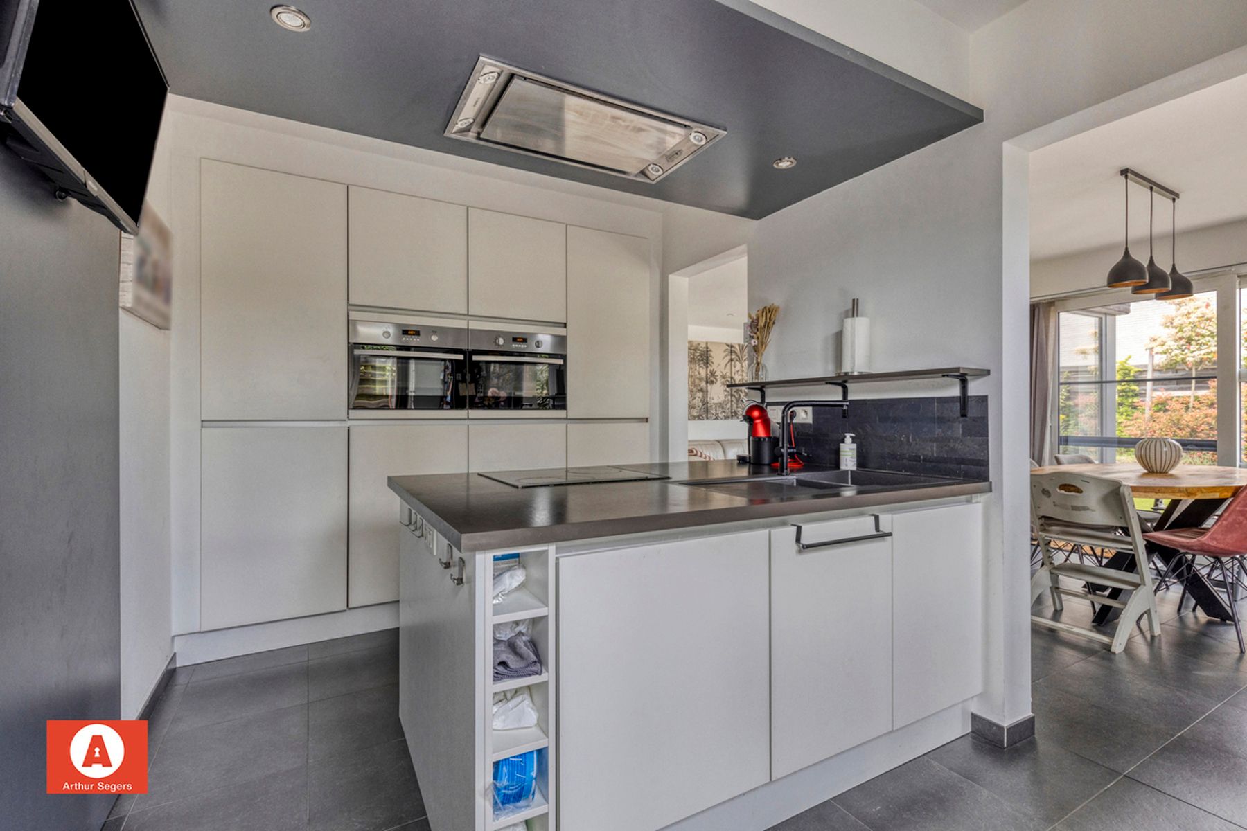 Ruime energiezuinige villa met 5 slaapkamers op toplocatie! foto 7