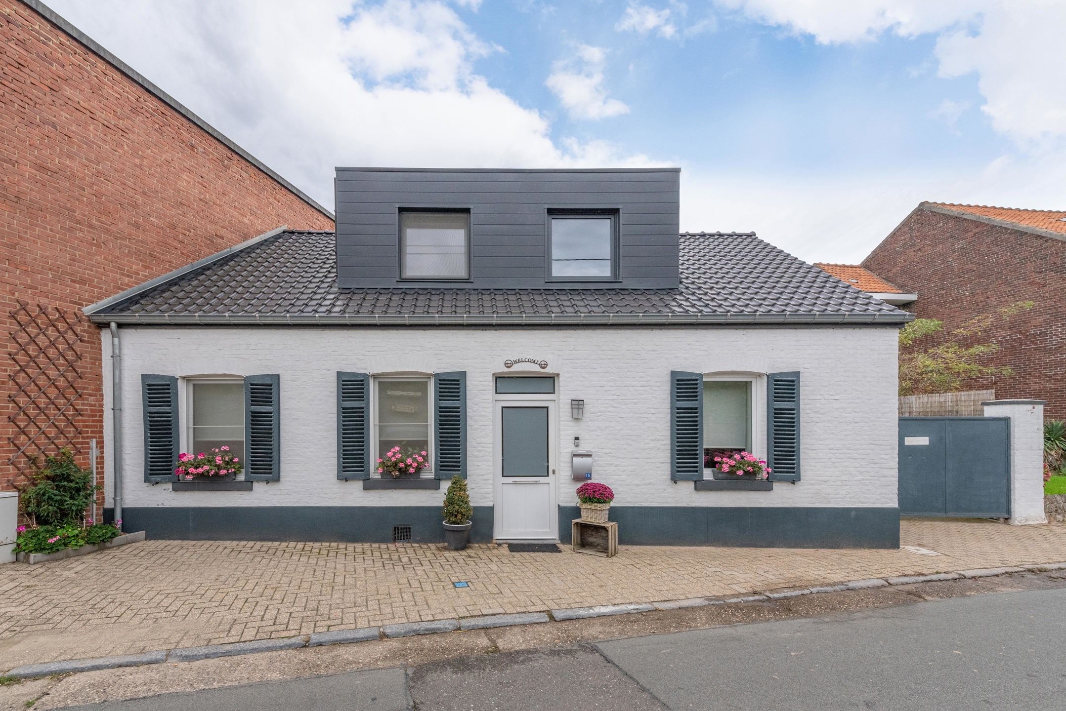 Charmante woning + schuur te Eigenbilzen foto {{pictureIndex}}