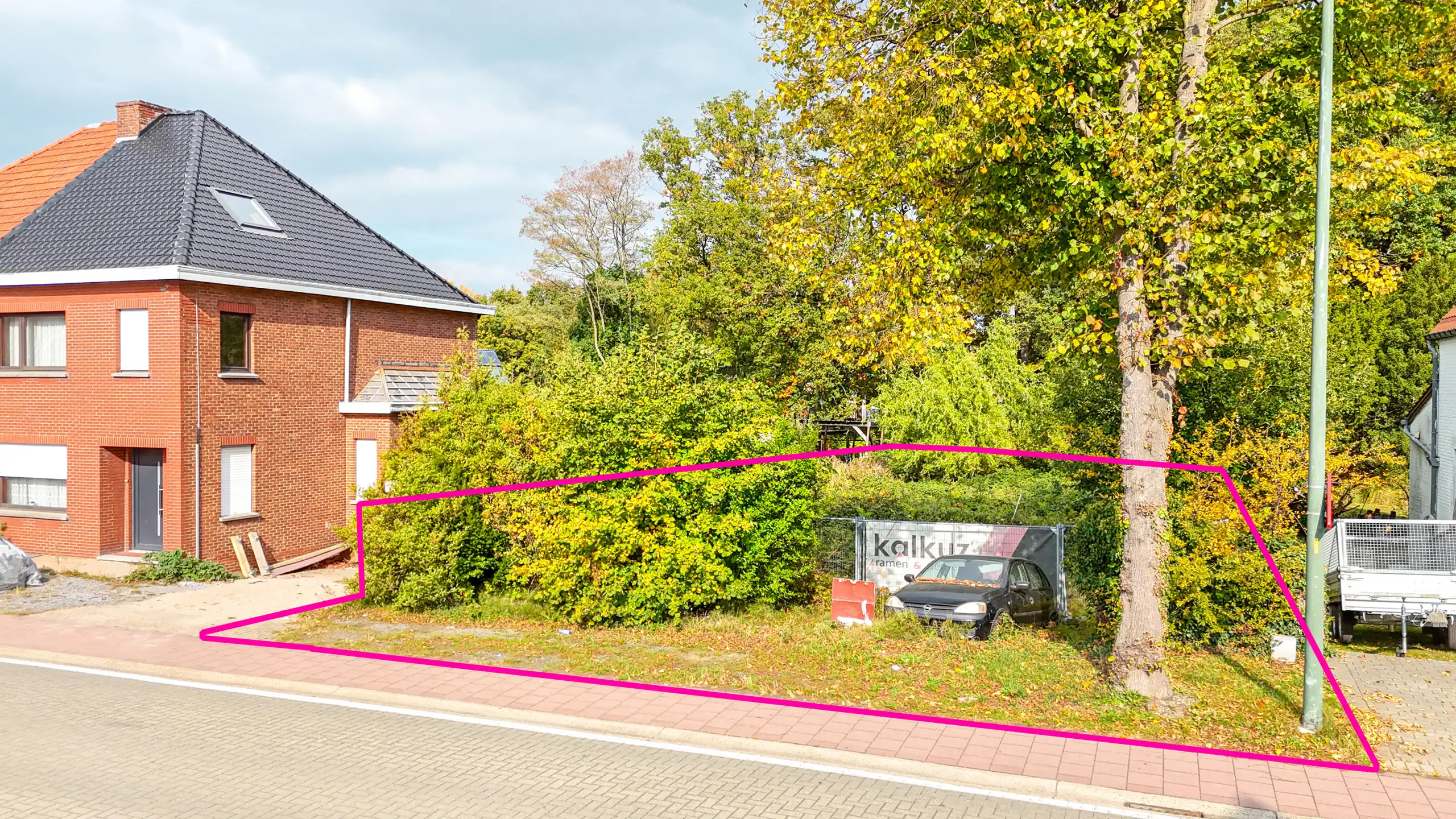 Bouwgrond van 728m² voor Open Bebouwing met vergunde plannen foto 3