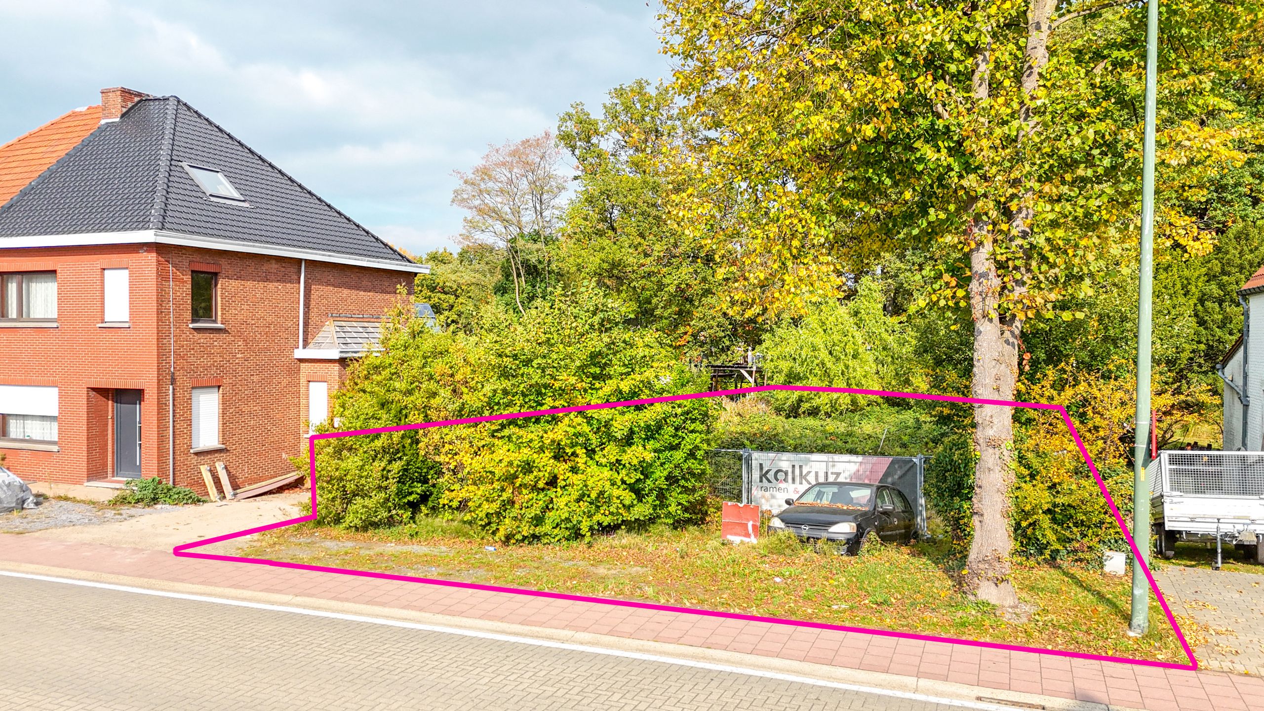 Bouwgrond van 728m² voor Open Bebouwing met vergunde plannen foto 3