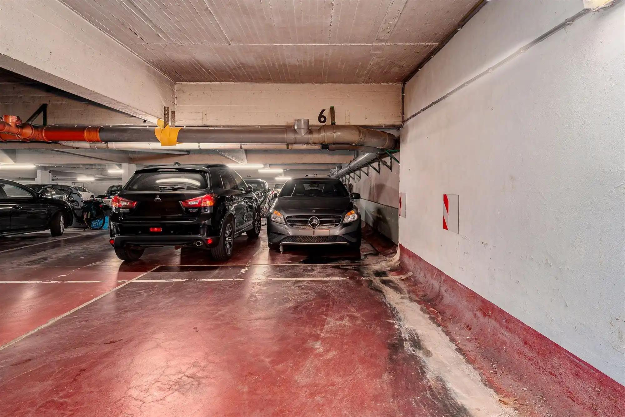 Appartement met 2 slaapkamers en twee terrassen en P foto 16