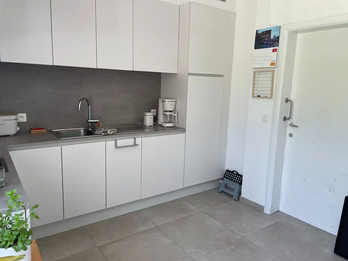 3-slpk-BURGERWONING + tuin & garage foto 17