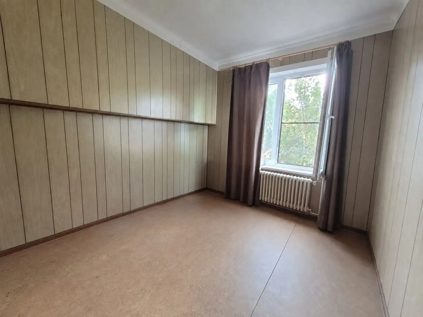 Ruime alleenstaande villa foto 7