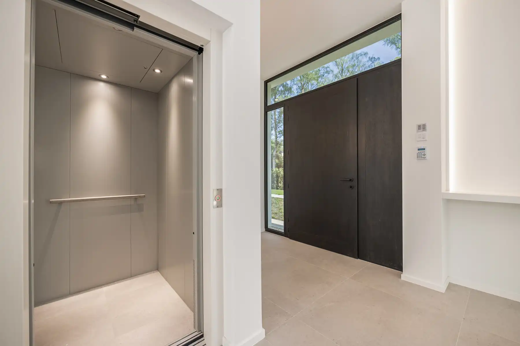 MODERNE DESIGNVILLA OP TOPLOCATIE foto 4