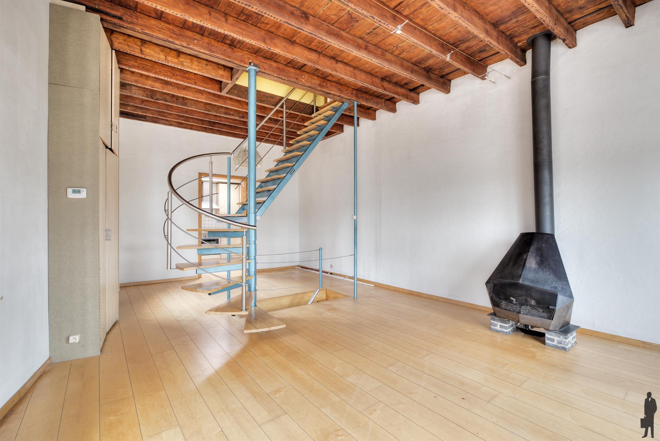Te renoveren woning, ideaal als opbrengsteigendom. foto 5