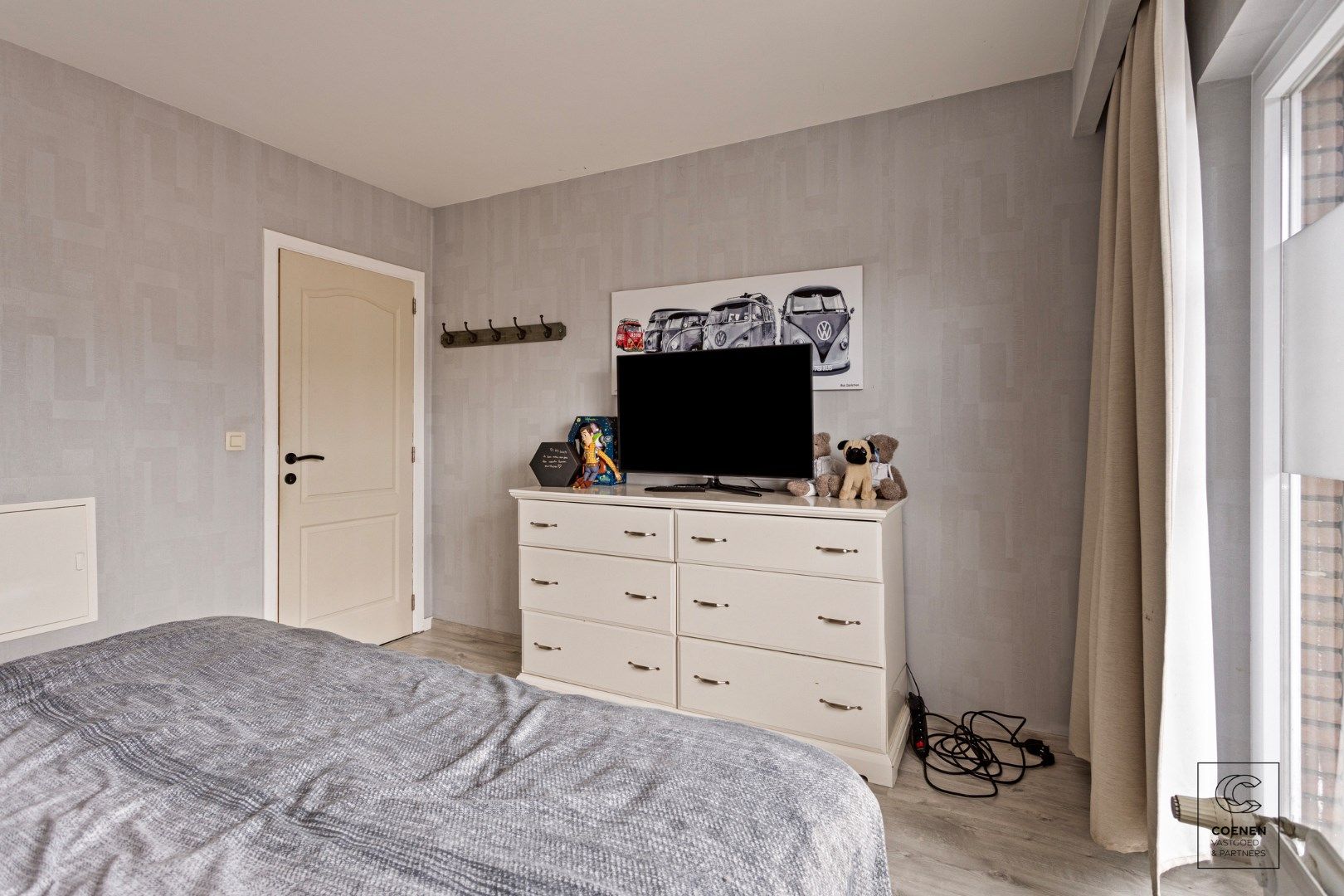 Instapklaar appartement met 2 slkp's, bew. opp van 80 m² met dubbele garage én tuin! foto 13