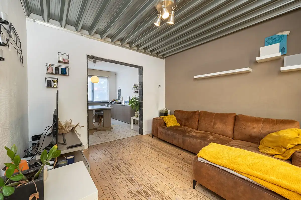 Instapklare semi half open woning met 4 slaapkamers foto 5