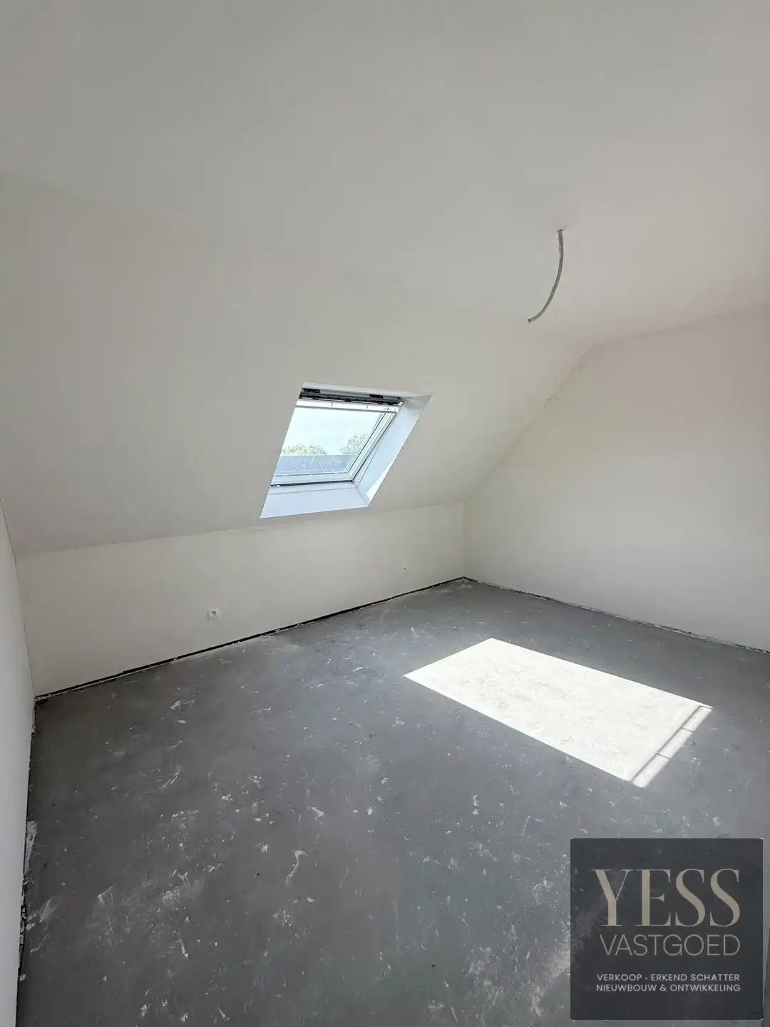 Ruime duplex appartement met 3 slaapkamers en 2 parkings foto 7
