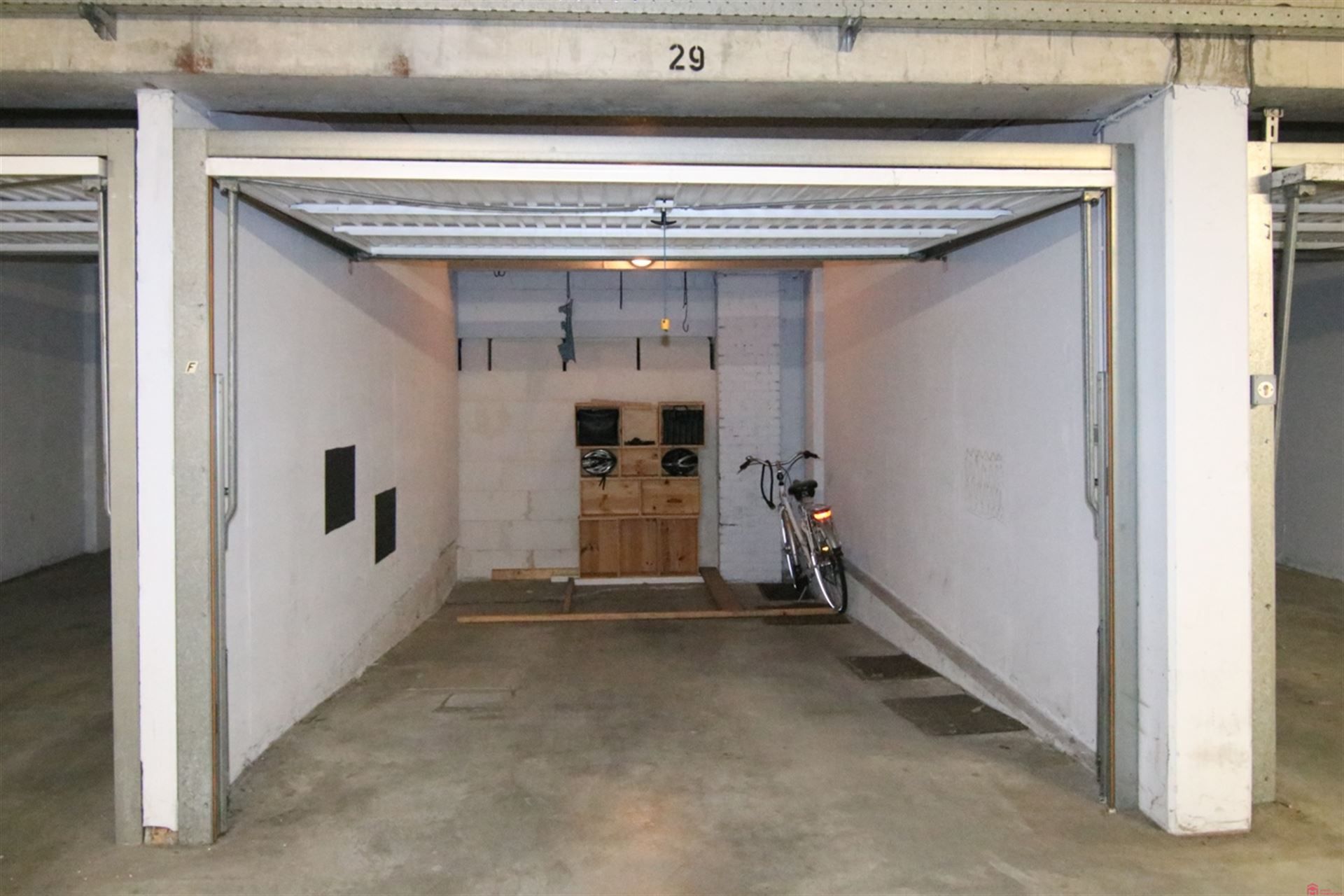 garage box centrum Kortrijk foto 2