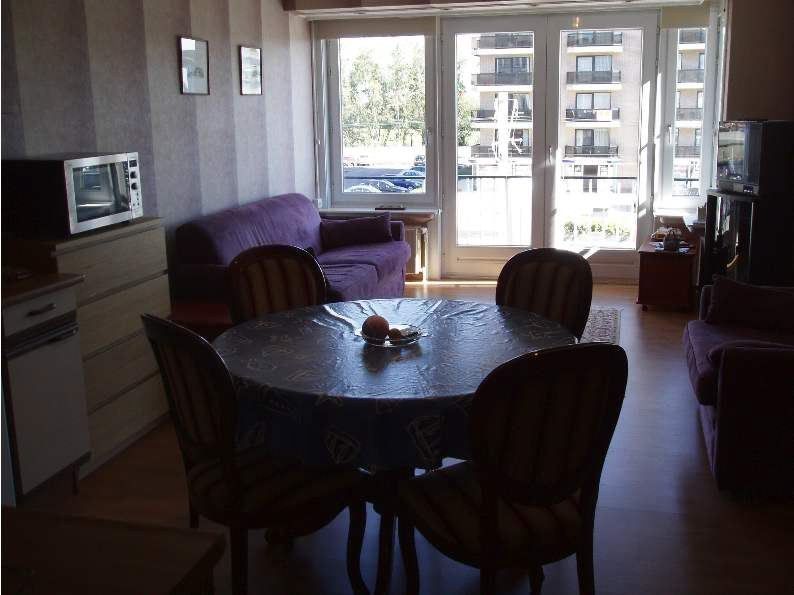 Zonnige studio nabij zeedijk foto 8