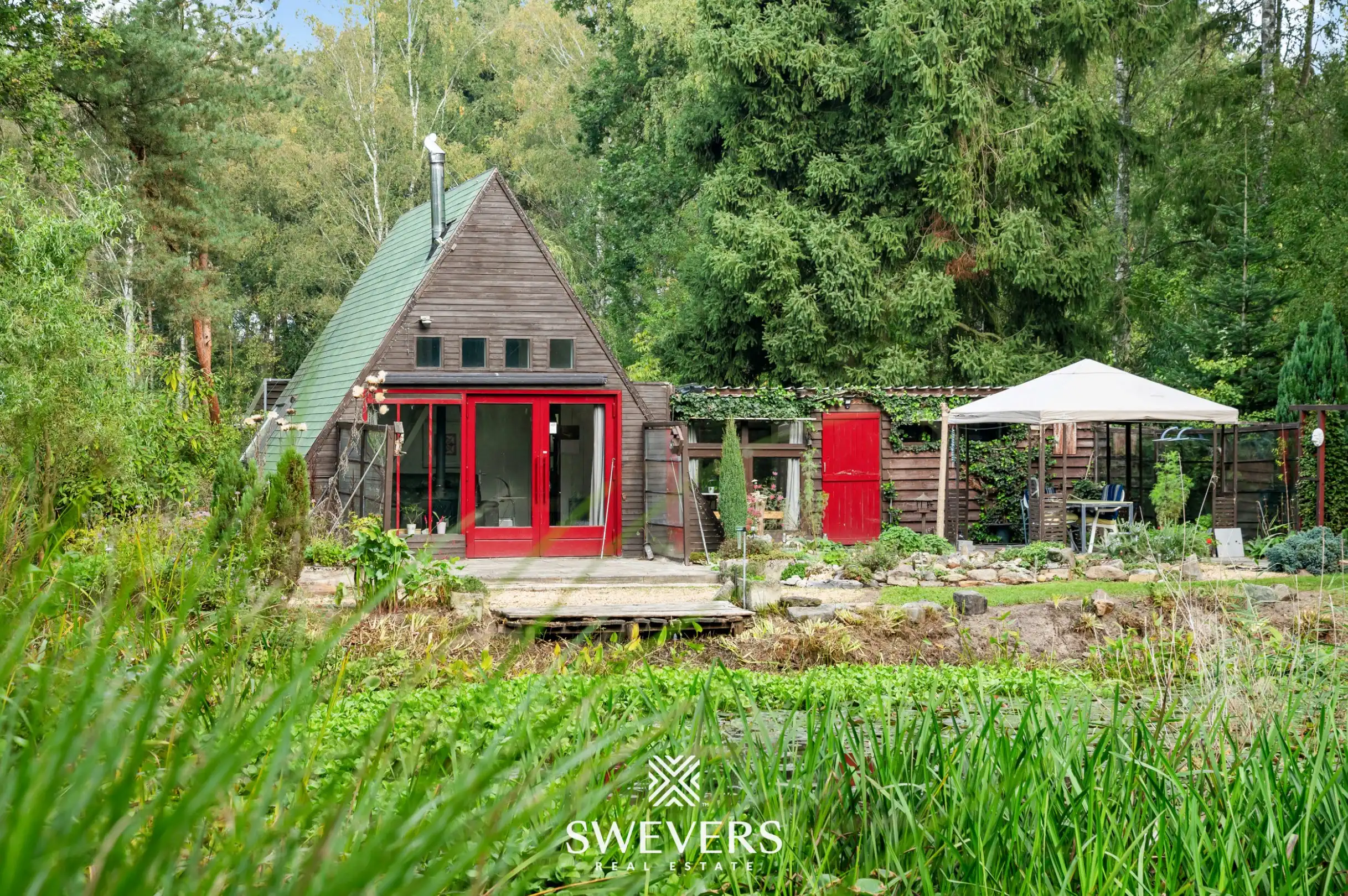 Hoofdfoto van de publicatie: Vakantieverblijf midden in groene oase op ruim perceel (50 are) te Hechtel-Eksel