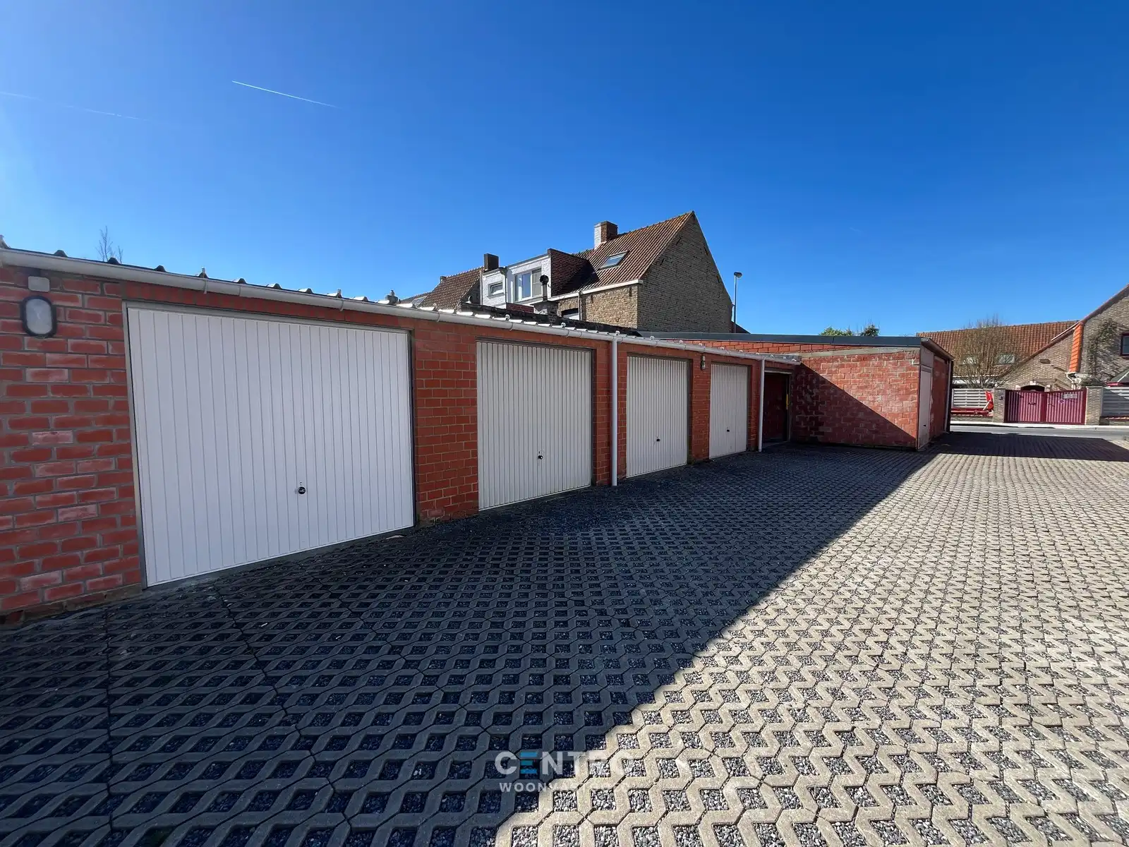 Op te frissen woning met 4 slpks én ZUIDger. tuin te Assebroek! foto 20