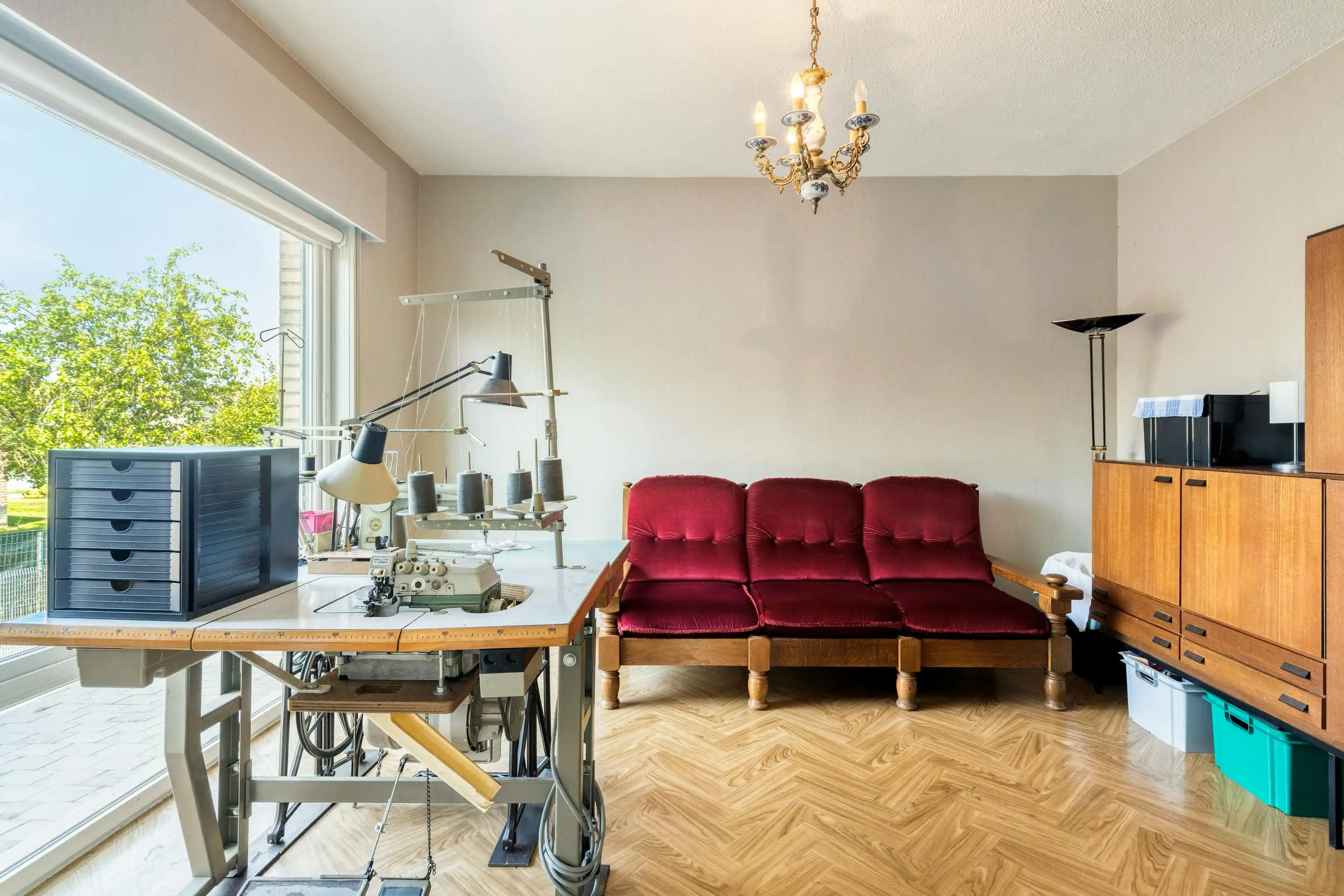 Karaktervolle woning in centrum Aalter met veel potetieel foto 18