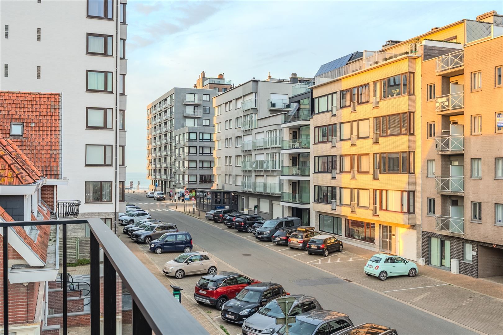 Modern 2 slaapkamer appartement in hartje Middelkerke foto 12