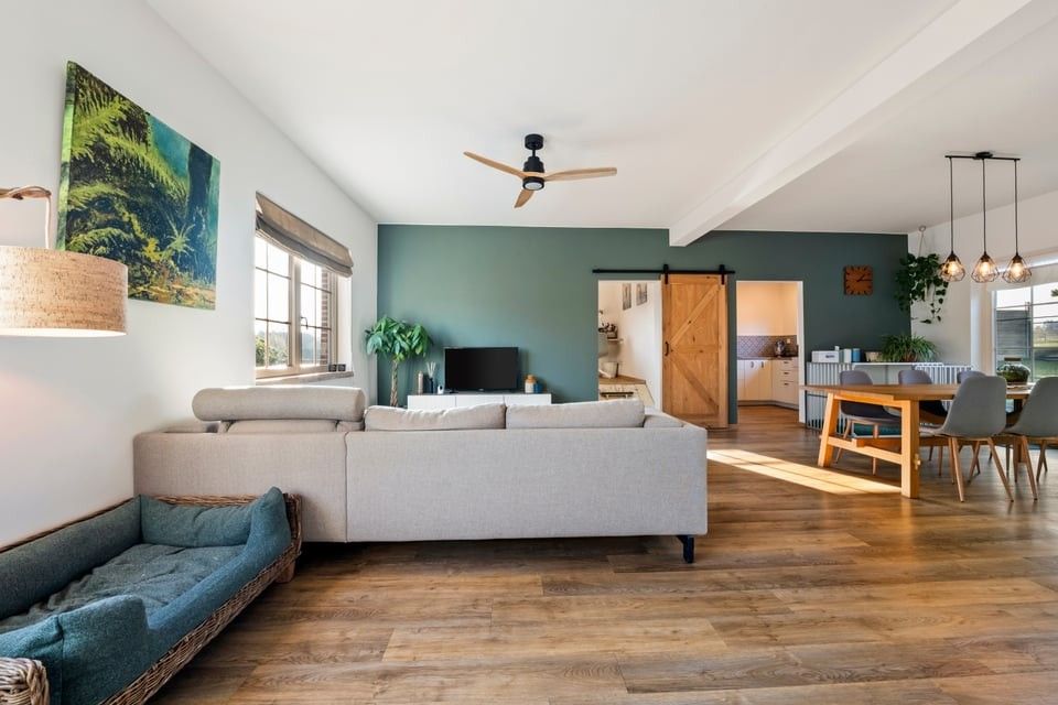 KARAKTERVOLLE WONING MET GROTE GARAGE OP EEN PRACHTIG PERCEEL VAN 13A50CA IN ALKEN foto 5