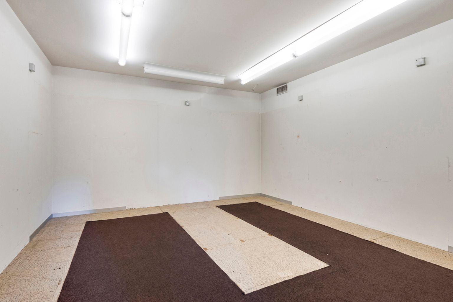 Uitstekend onderhouden gebouw voor gemengd gebruik foto 13