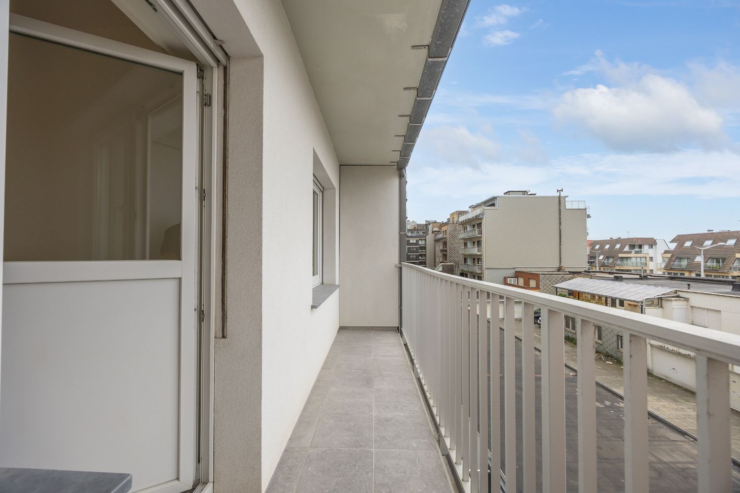 Luxueus 2 slaapkamer-appartement met frontaal zeezicht! foto 28
